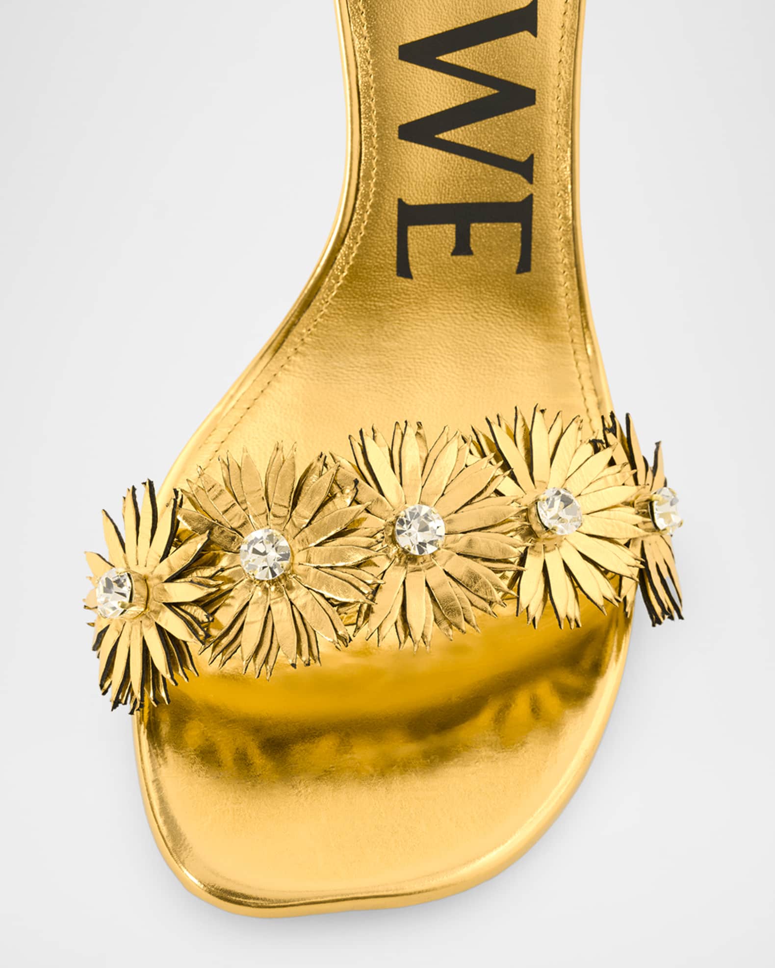 【LOEWE】メタリックカーフスキンの花びらサンダル Loewe Crystal Flower Metallic Leather Ankle-Strap Sandals