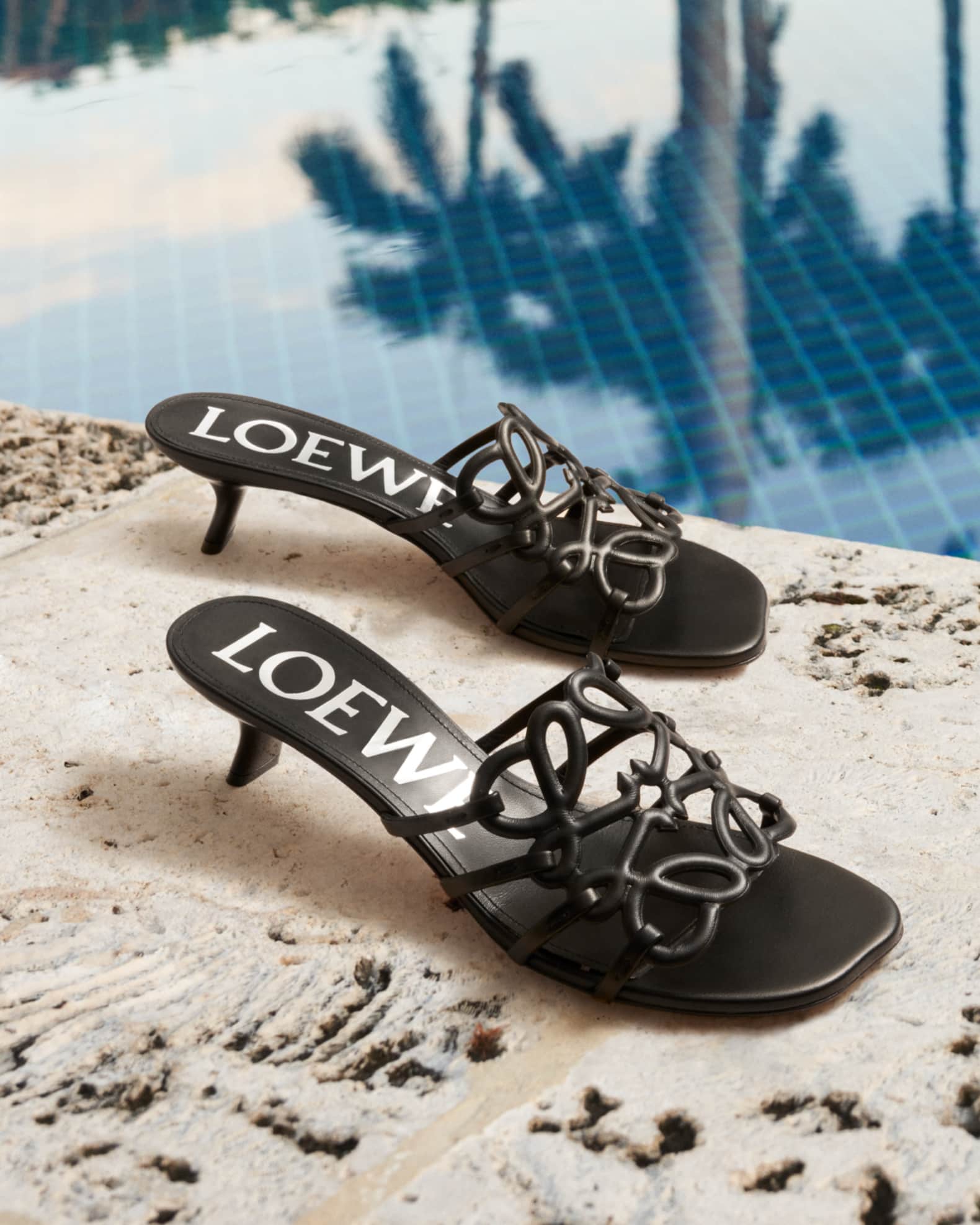 サンダル・ミュール Loewe Petal Anagram Loewe Petal Anagram Leather Caged Mule Sandals | Neiman Marcus