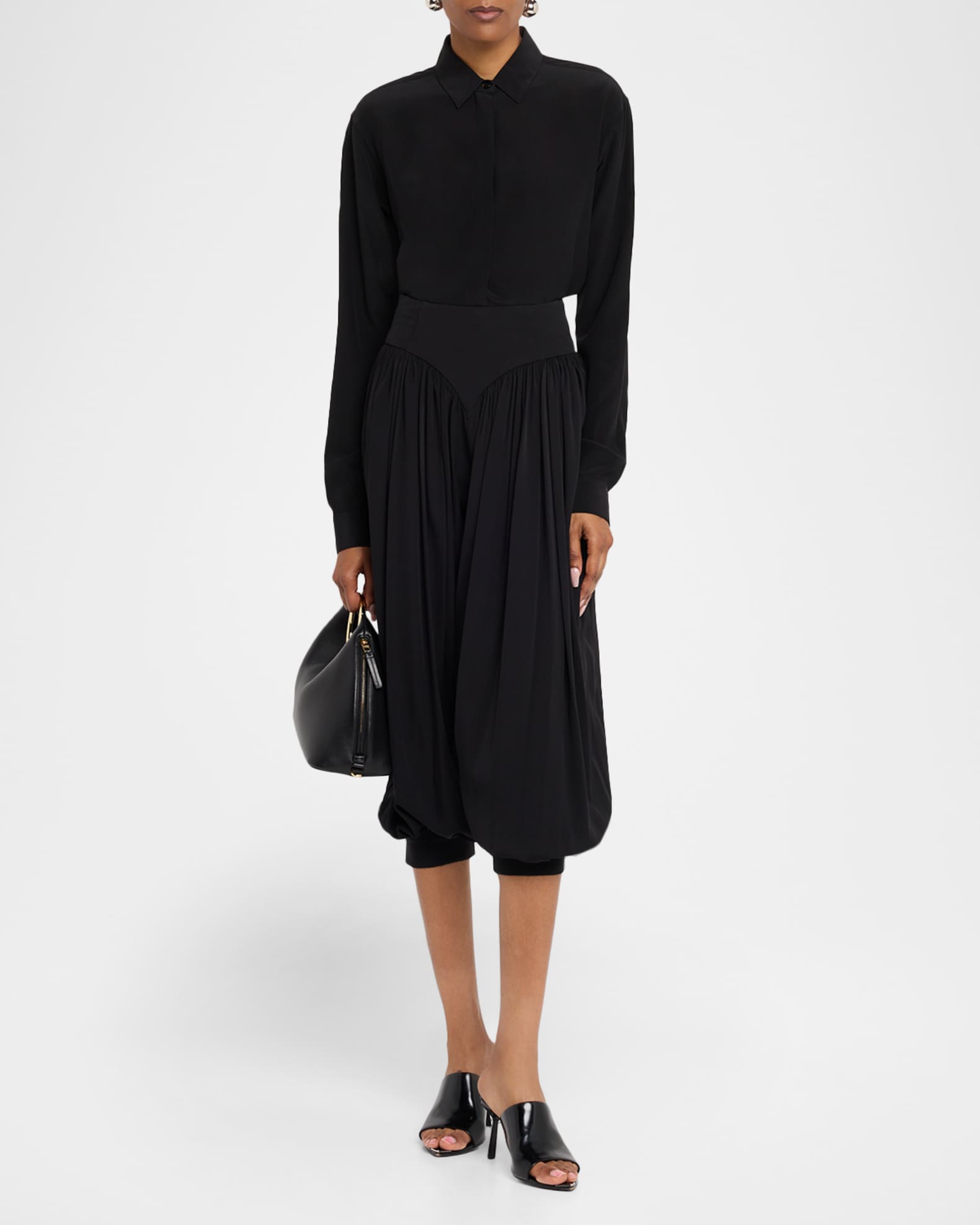 High-Rise Balloon-Leg Crop Bloomer Pants 1