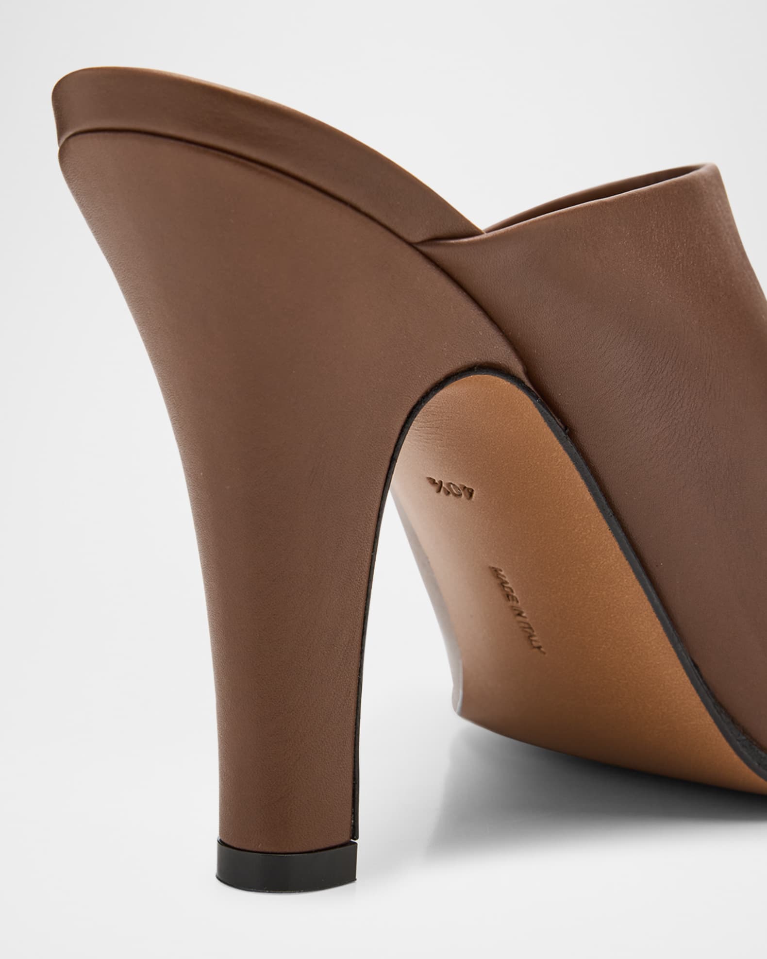 ☆シンプル 上品☆ The Row SIGNUM LEATHER MULES THE ROW Signum leather mules | NET-A-PORTER