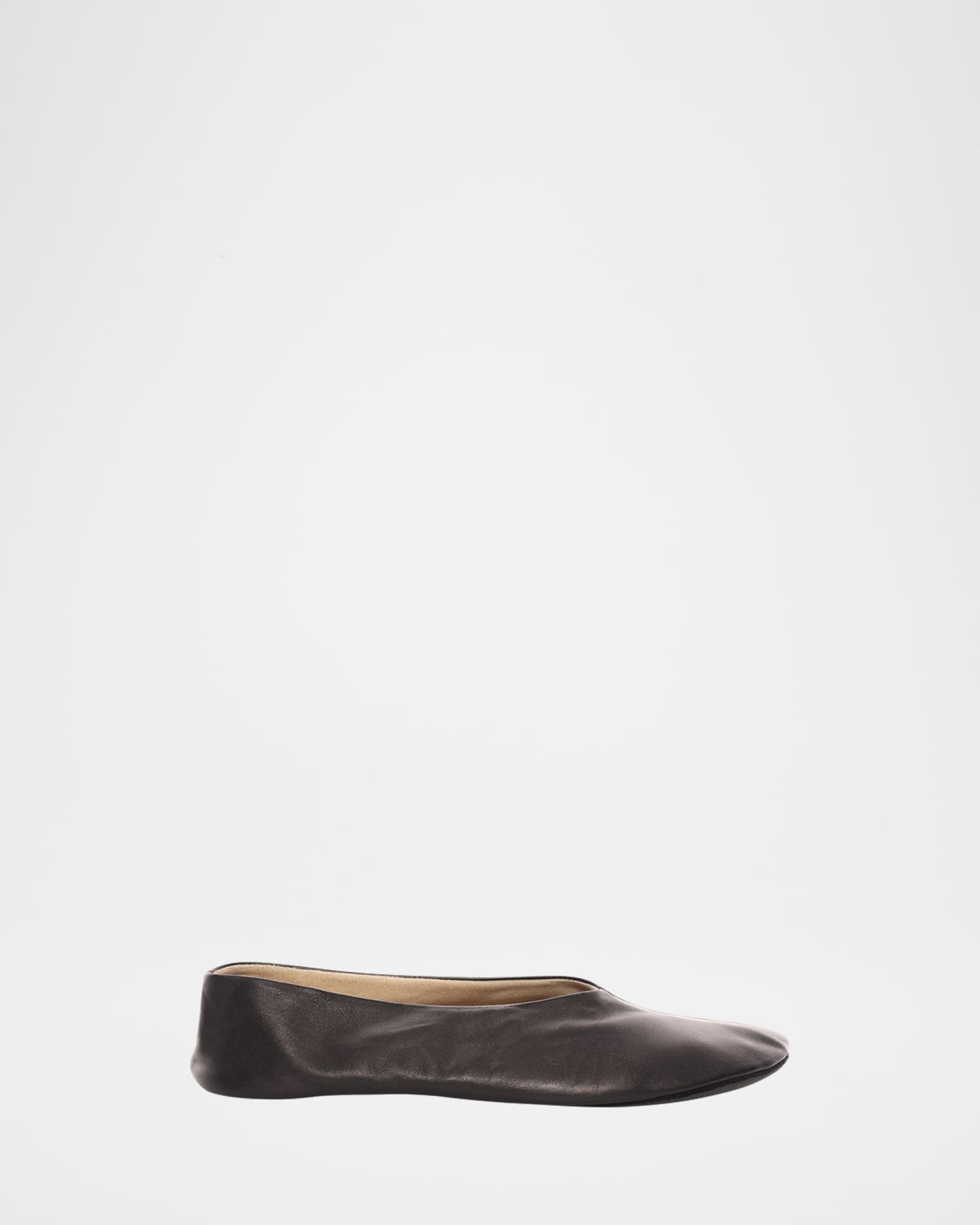 【関税&送料込】The Row Stella Slipper Leather Ballerinas THE ROW Stella Lambskin Ballerina Slippers | Neiman Marcus