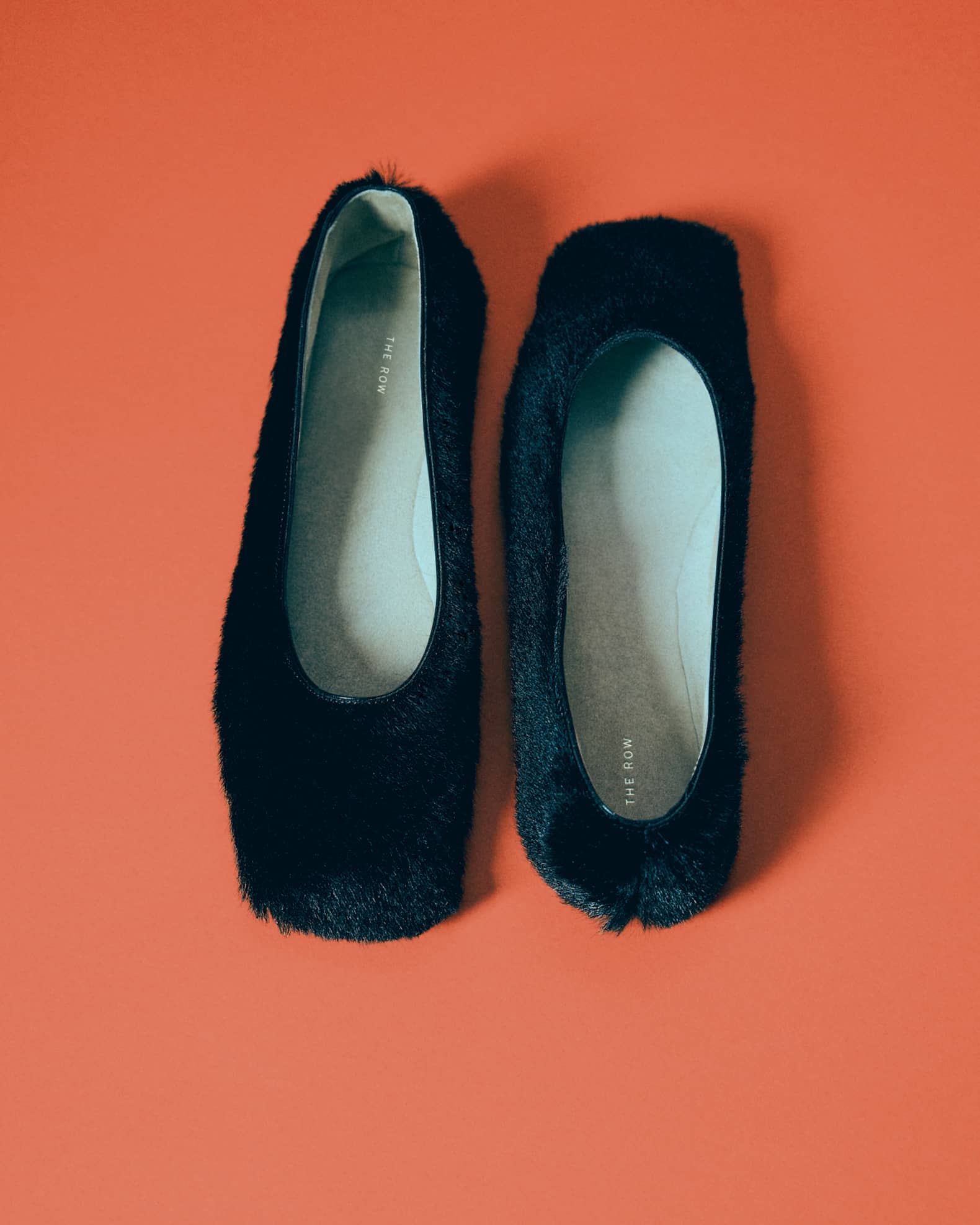 【いつでも特別感】THE ROW ポニー スクエアバレエフラット Square Ballet Flat Tan in Pony – The Row