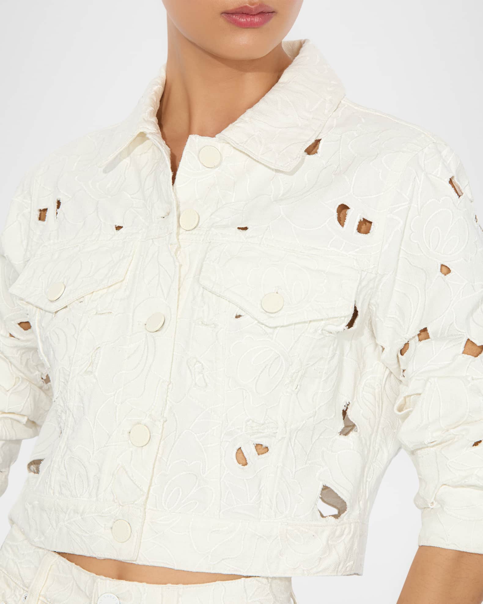 【新品】Alice＋Olivia ホワイト ショート丈 デニムジャケット Lana Denim Jacket In White | Alice + Olivia