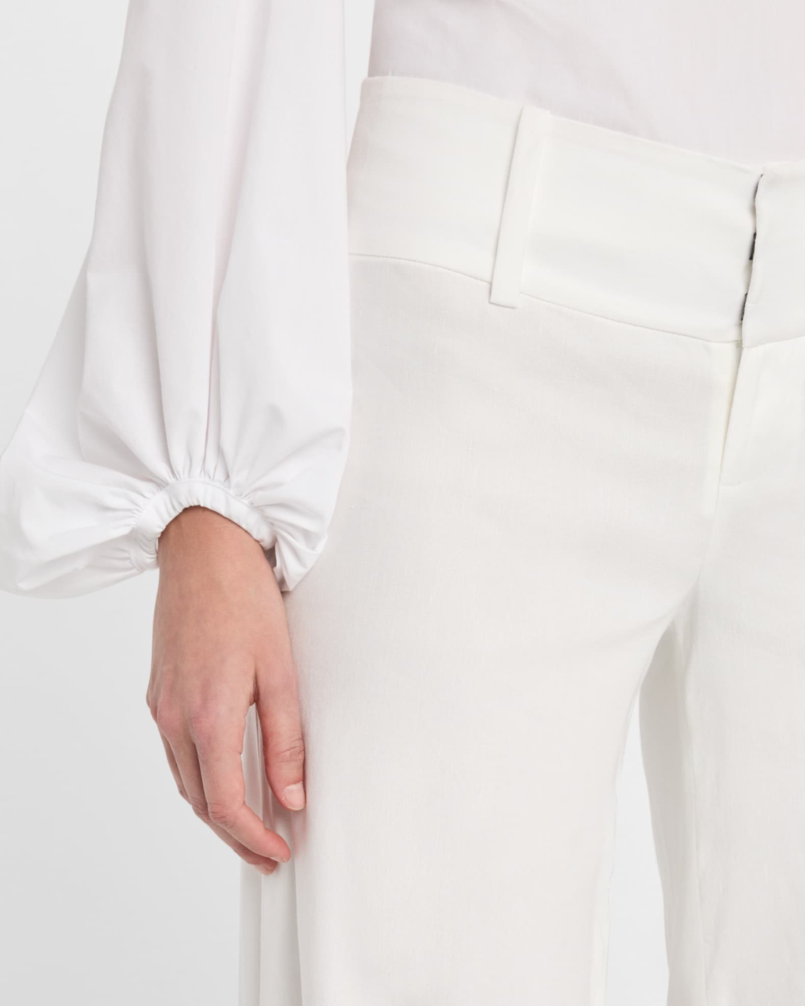 Alice + Olivia Olivia Linen Wide-Leg Pants | Neiman Marcus