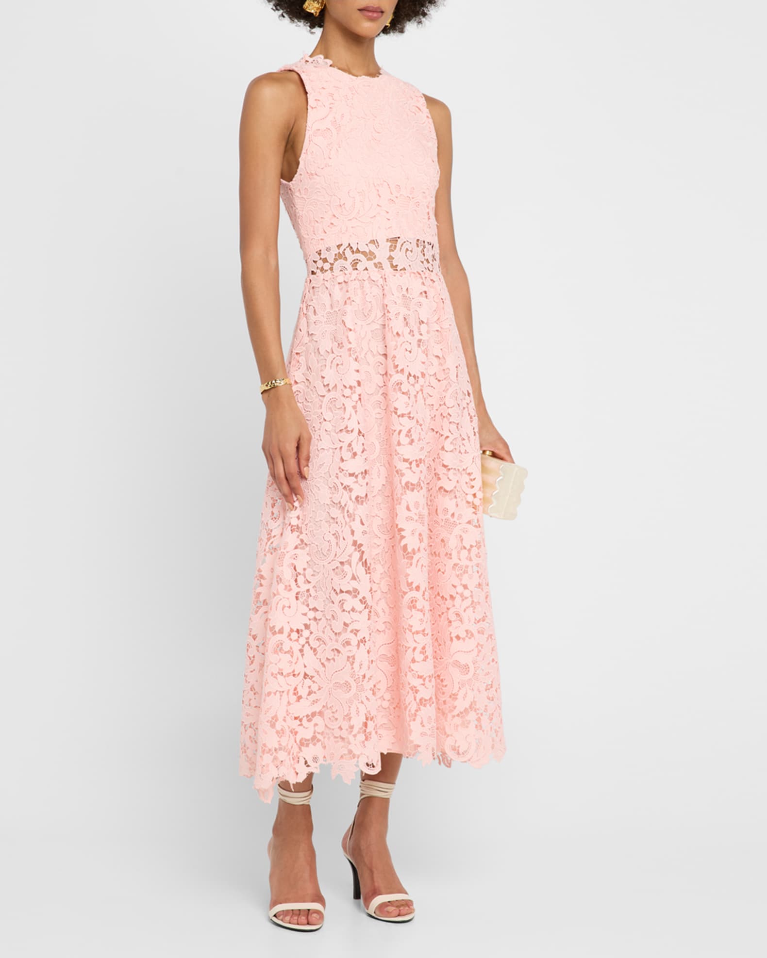 【Alice+Olivia】BABETTE 花柄レース 足首丈 Aライン ドレス Alice + Olivia Babette Lace Midi Dress | Neiman Marcus