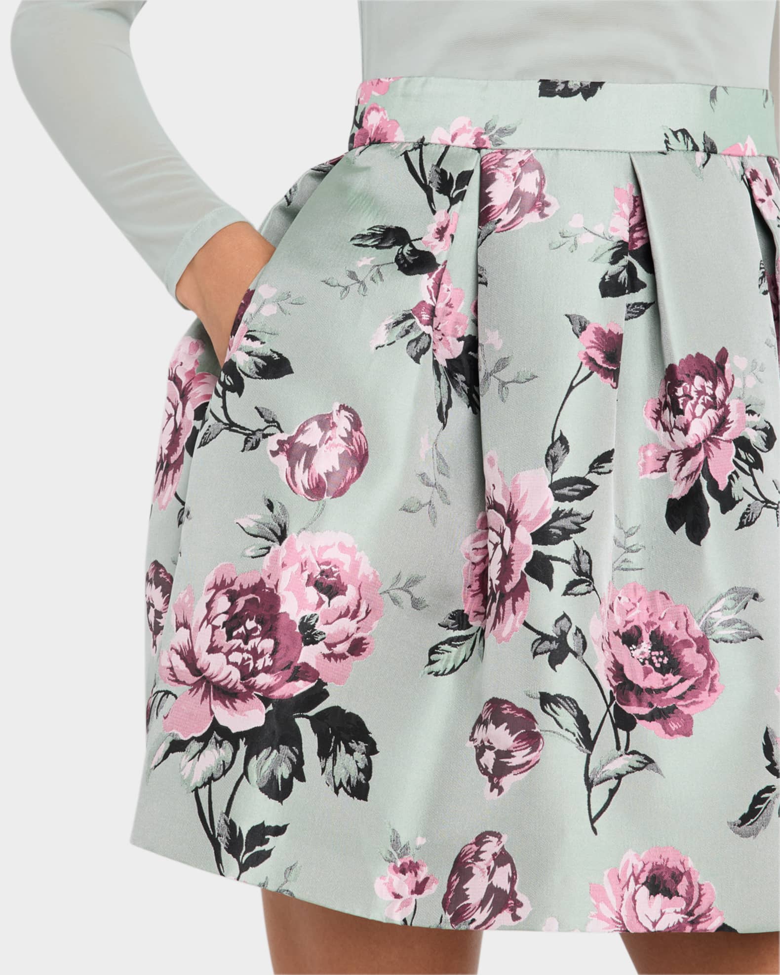 【Alice + Olivia】Chara 花柄プリーツ パーティードレス Alice + Olivia Chara Pleated Party Dress | Neiman Marcus