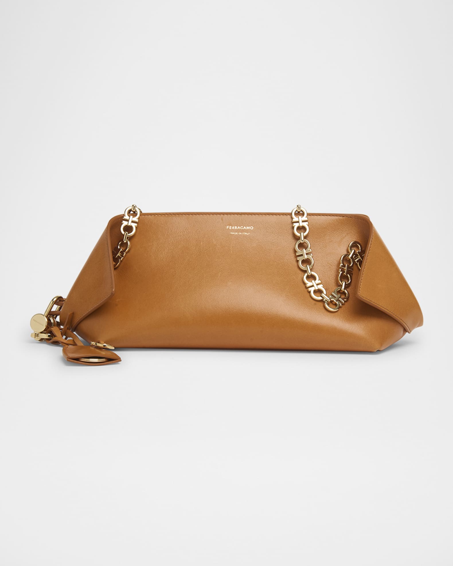 ハンドバッグ SALVATORE FERRAGAMO SCARF MEDIUM HANDBAG IN SMOOTH LEATHER Ferragamo Scarf Smooth Leather Shoulder Bag | Neiman Marcus