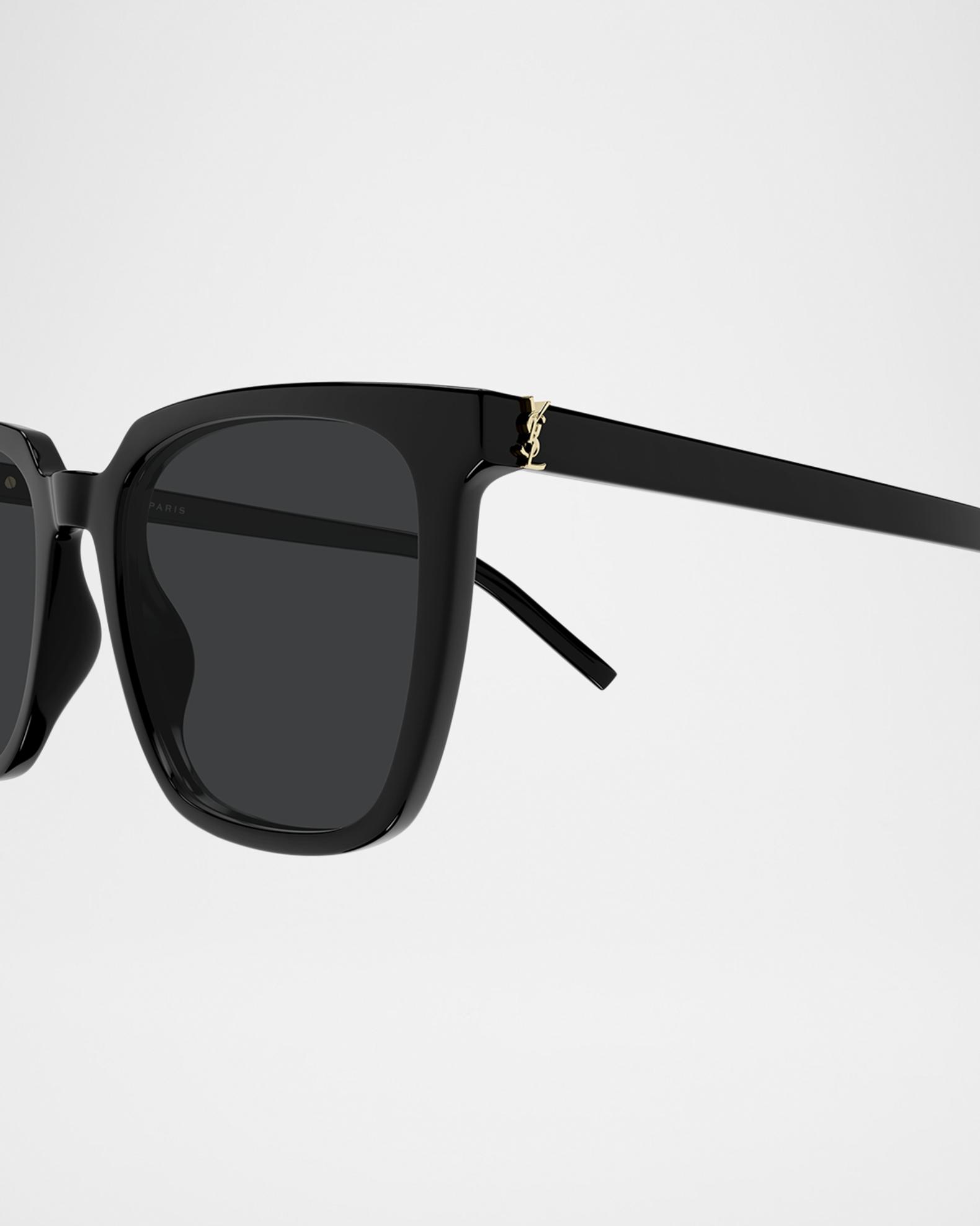 Saint Laurent Stylish Black Solid Square Sunglasses NWT Saint Laurent SL 607 001 Black Dark Grey Lens Unisex  main image 3