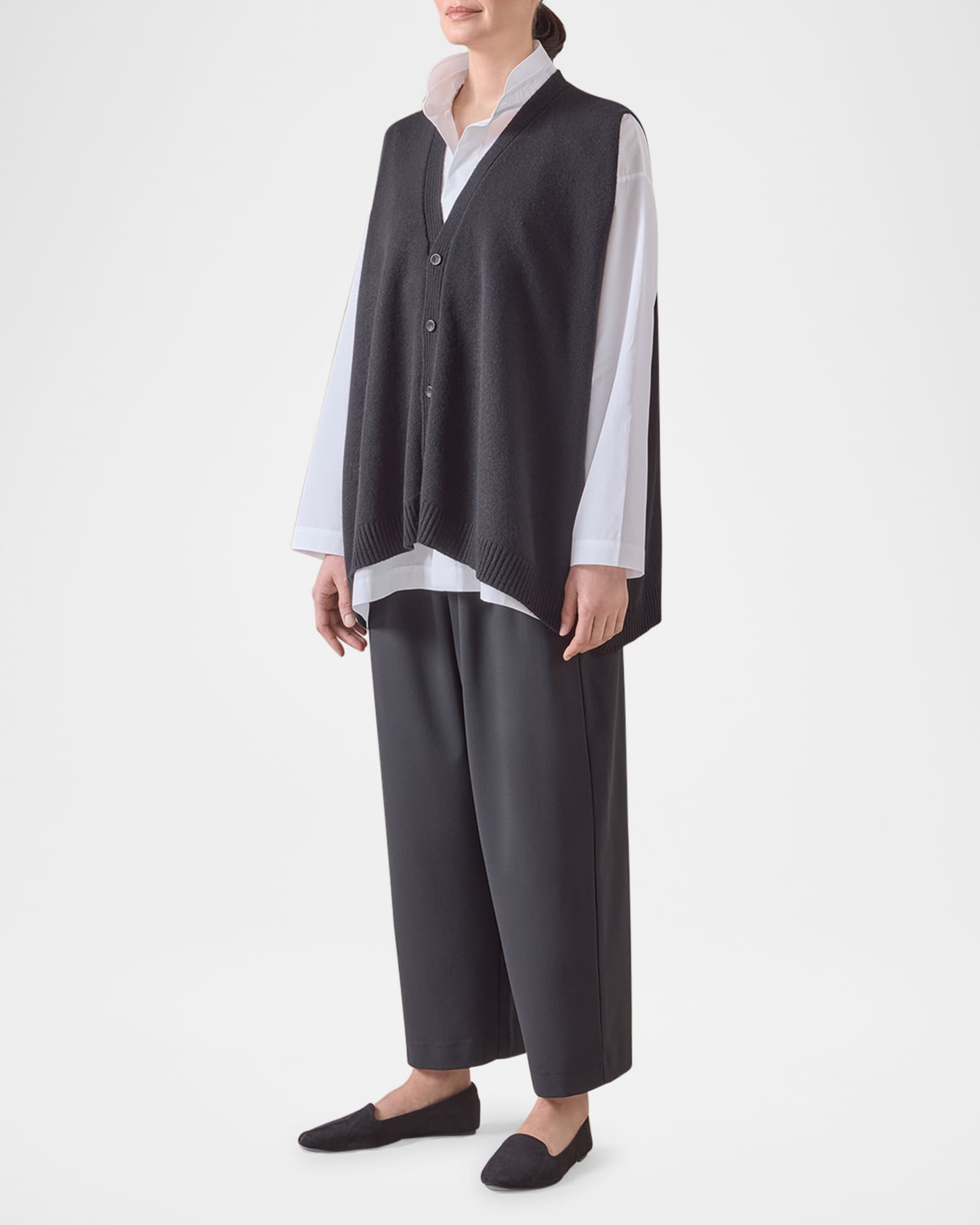 Plain Cashmere A-Line Sleeveless V-Neck Cardigan (Mid Plus Length) 1