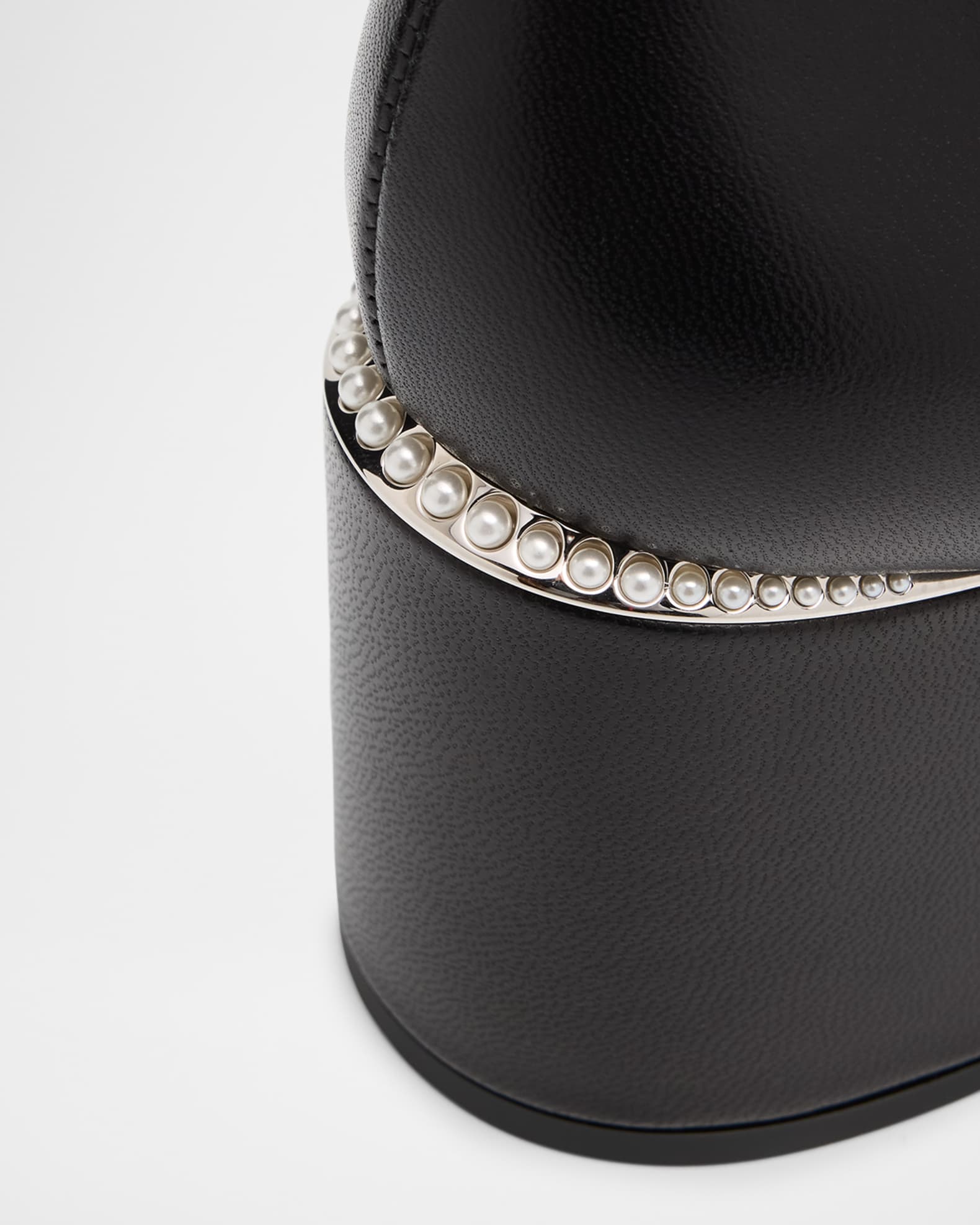 【JIMMY CHOO】Ginnie 65 - Patent Leather ★関税送料込み Bing Flat | Black Patent Leather Mules with Crystal Strap