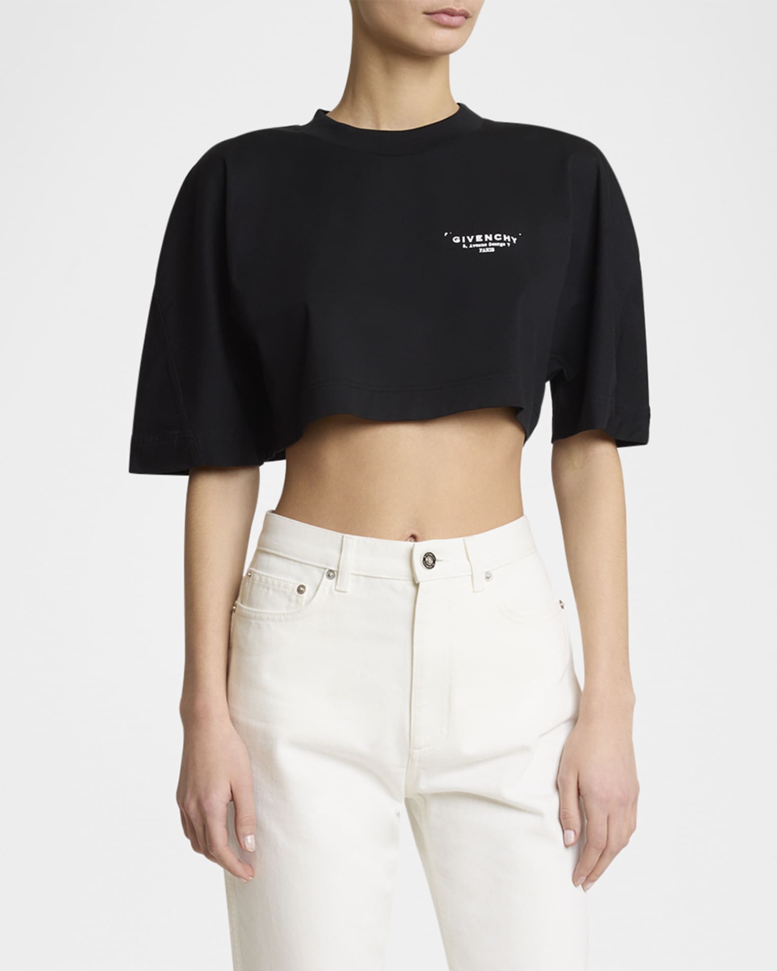 【関税＆送料込み】Givenchy Logo Cotton Cropped T-Shirt Cropped fit t-shirt in cotton with GIVENCHY Stamp print
