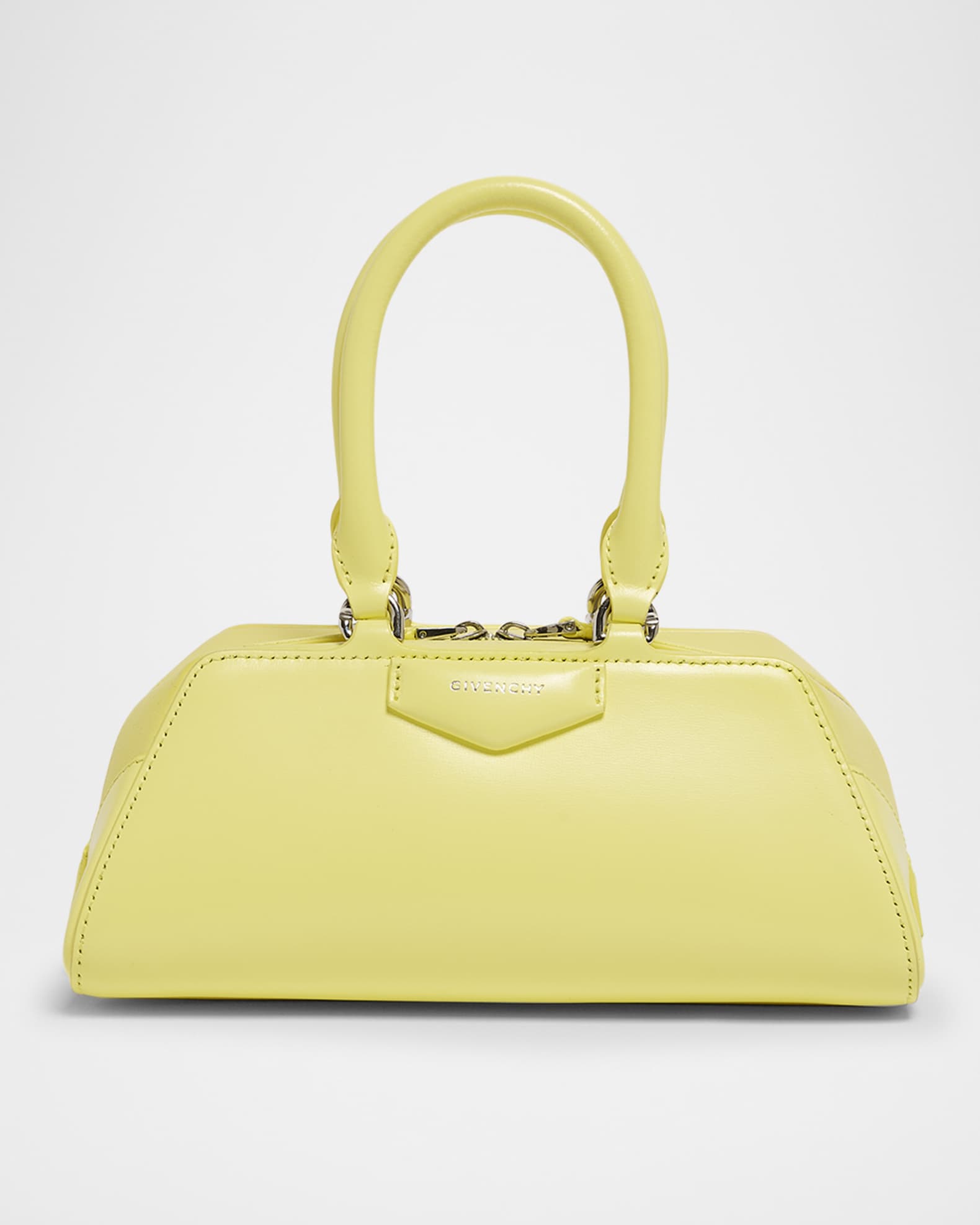 Antigona Mini Top-Handle Bag in Box Leather 0
