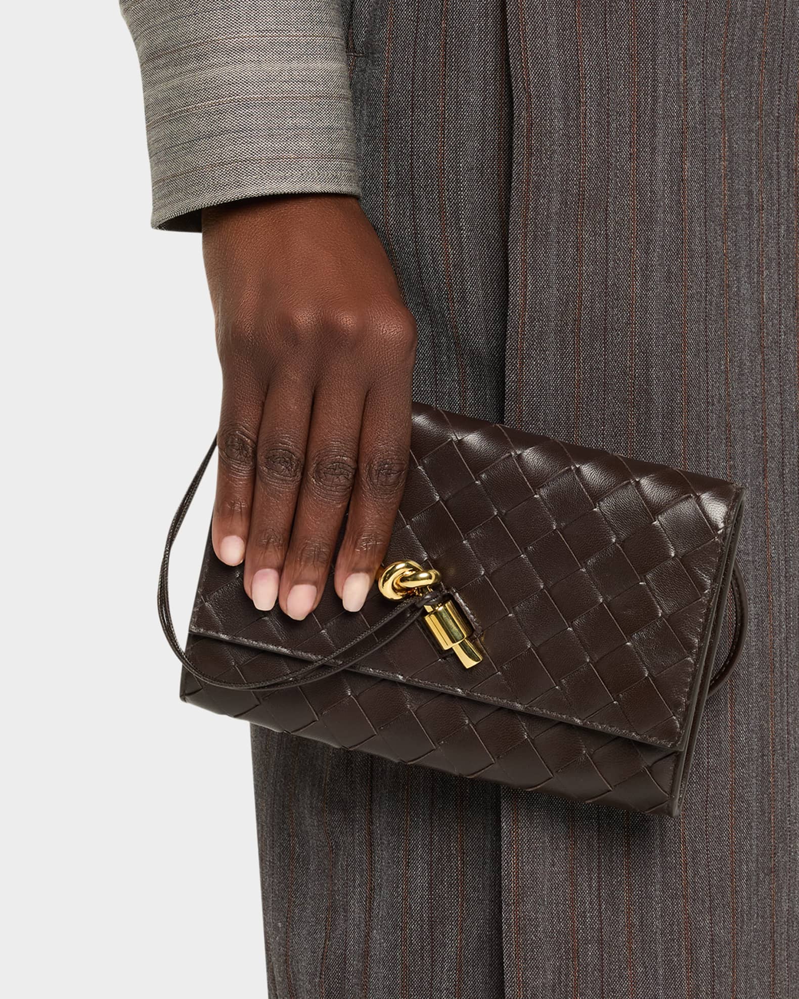 ハンドバッグ BOTTEGA VENETA ANDIAMO POUCH Bottega Veneta® Women's Andiamo Pouch in Sea salt. Shop