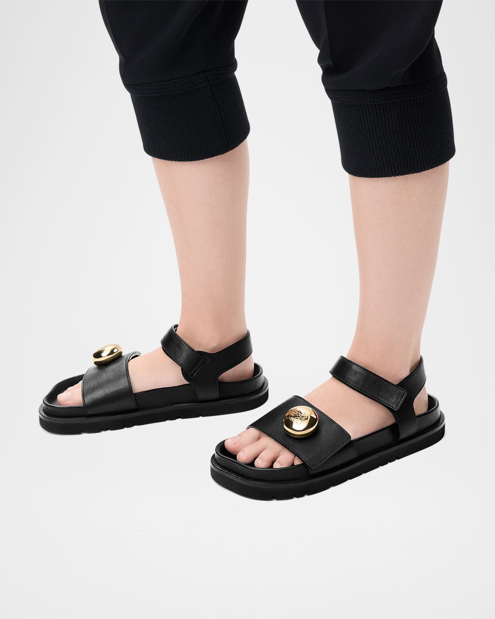 【関税&送料込】Loewe Pebble Flat Sandals In Smooth Leather LOEWE Pebble embellished leather slides | NET-A-PORTER