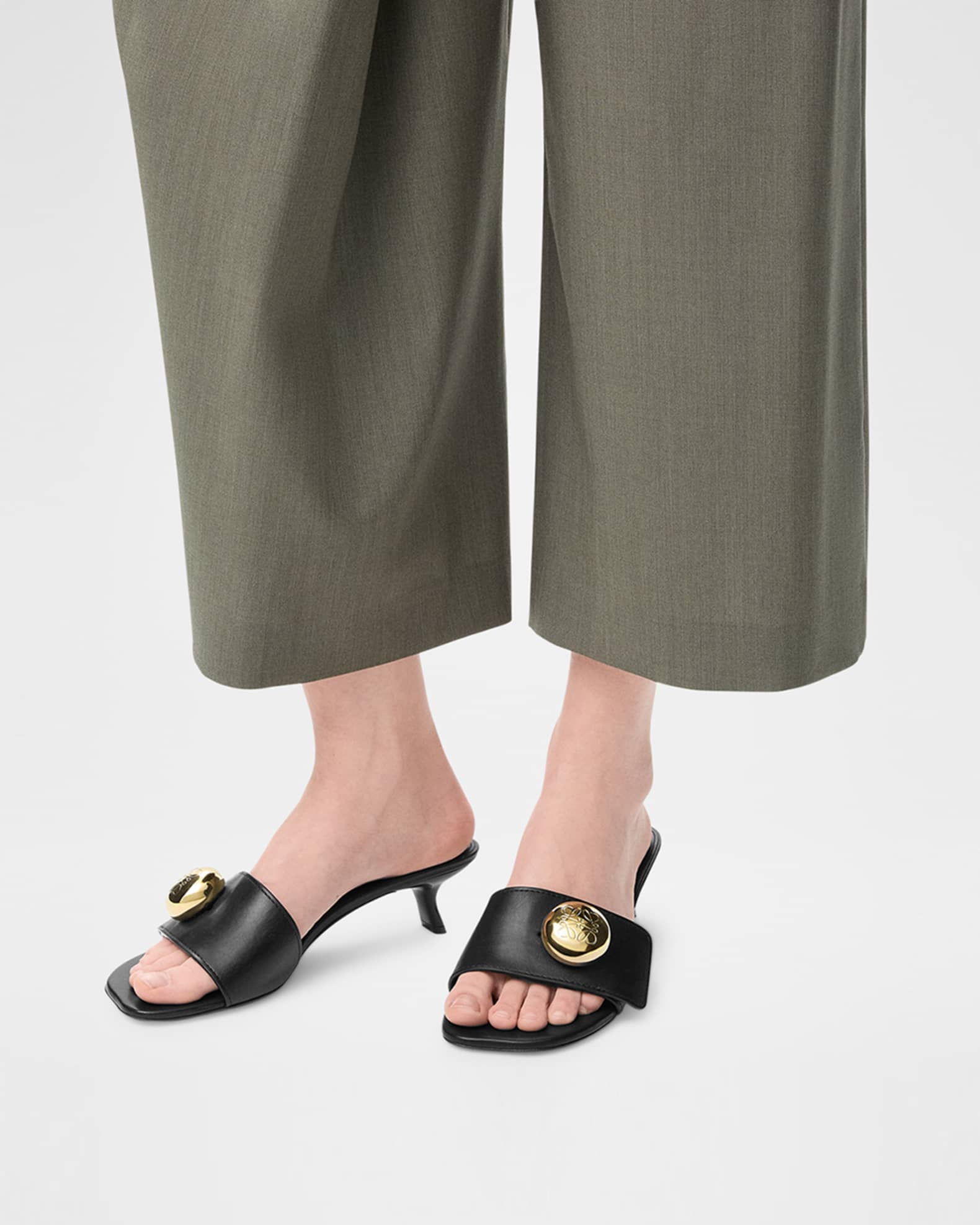 Pebble Leather Slide Sandals 1