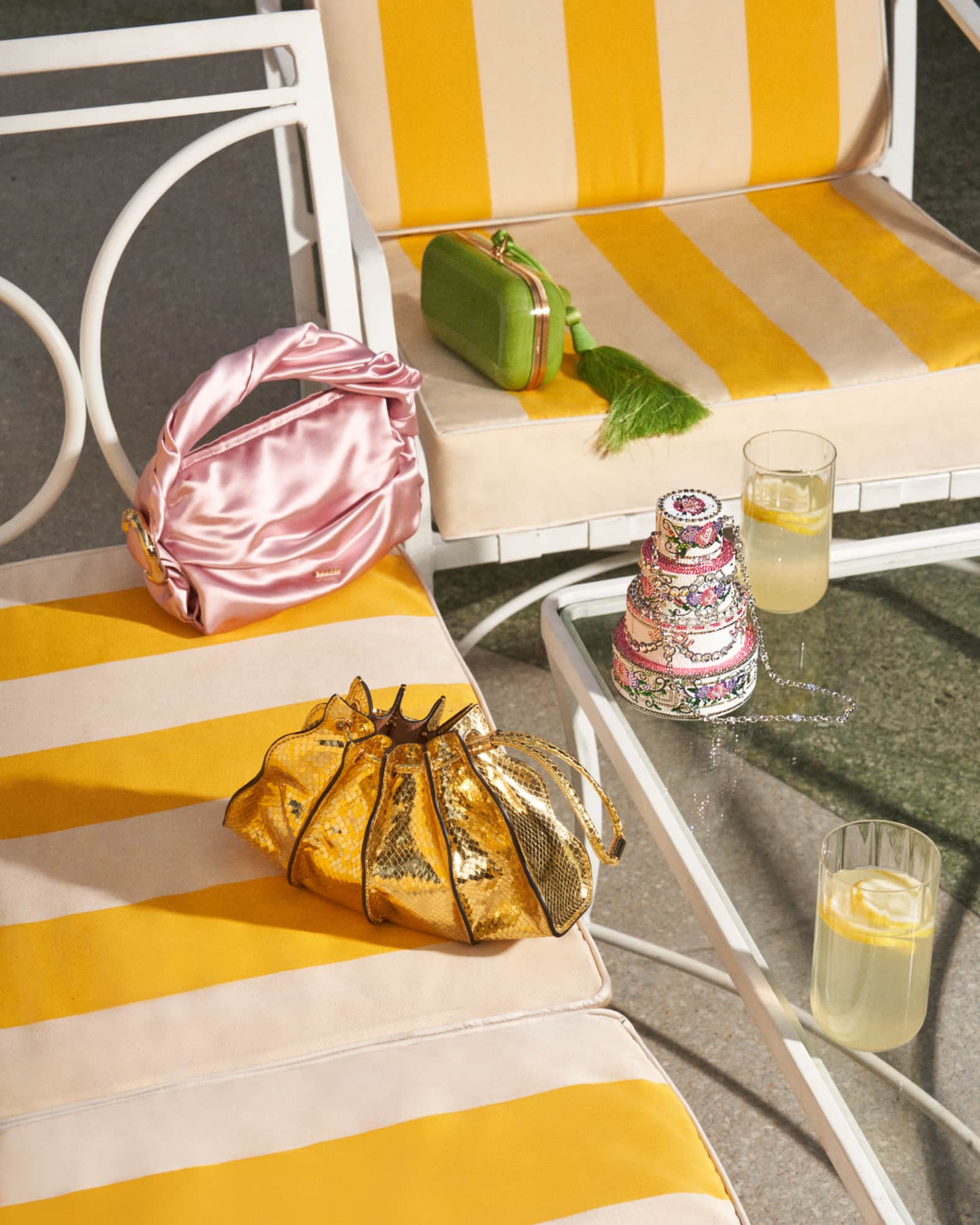 みるゆもチャン専用(ClariSグッズなど) Cult Gaia Yasmin Tasseled Acrylic Clutch Bag | Neiman Marcus