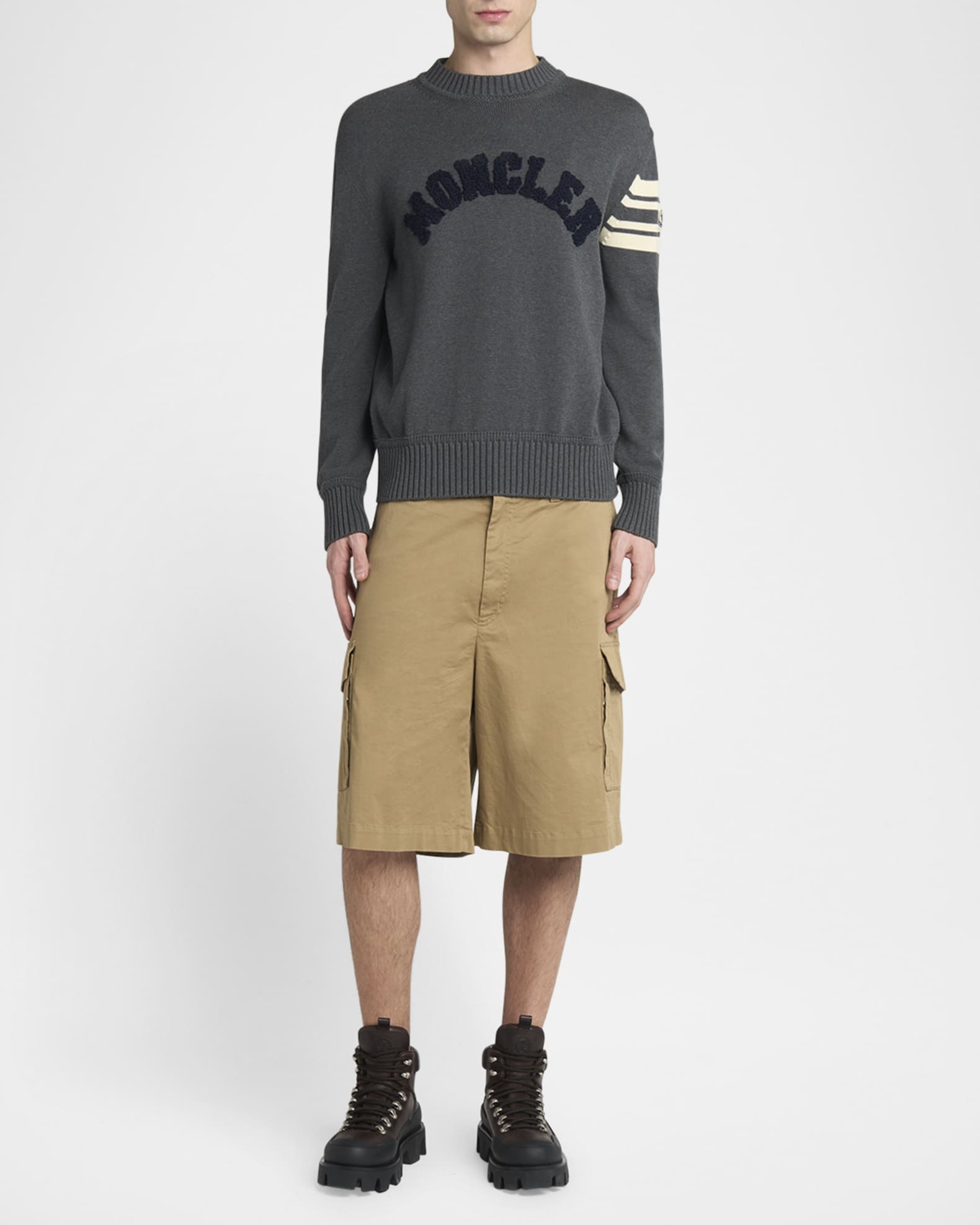Men's Curved Logo Knit Crewneck Sweater 1