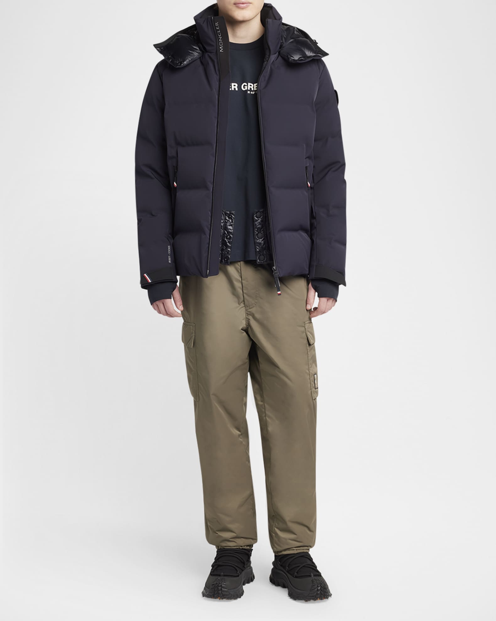 ボトムスその他 Moncler Grenoble Black leggings in stretch nylon blend Moncler Grenoble: Black Lightweight Sport Leggings | SSENSE