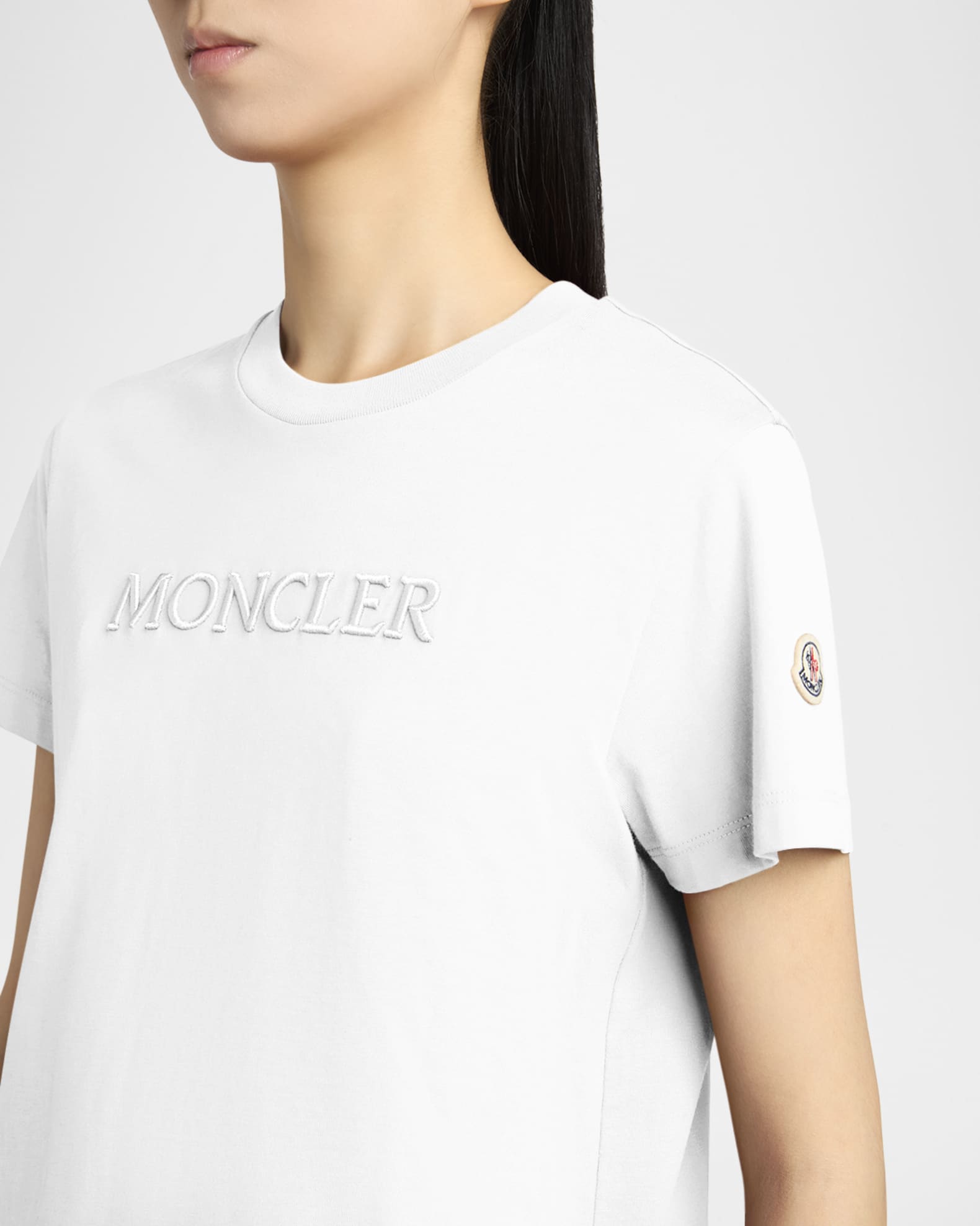 ☆関税込☆MONCLER★logo patch embroidered short sleeve tee★ 0400021444264_BLACK?wid=600&