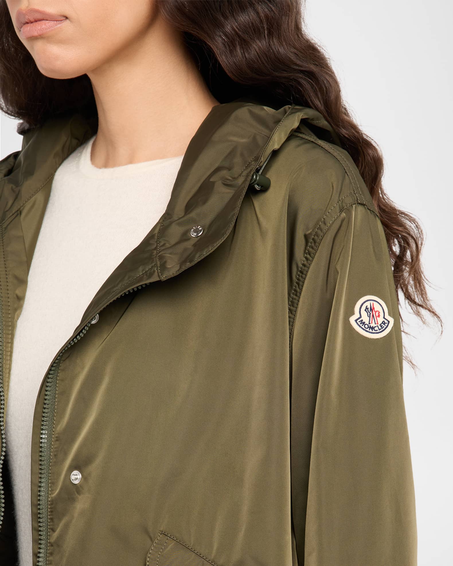♪直営店♪Moncler Noizay パーカー Moncler Noizay Short Parka Jacket | Neiman Marcus