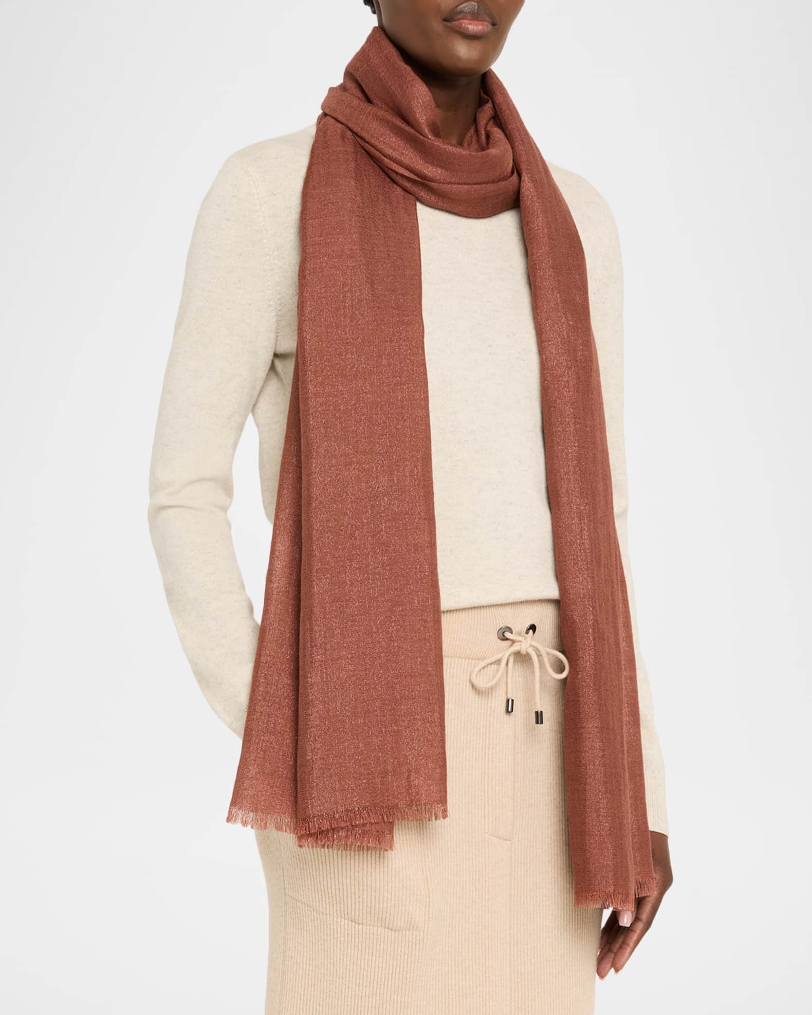 【関税＆送料込み】Brunello Cucinelli Lurex Cashmere Scarf Brunello Cucinelli Cashmere & Silk Lurex Scarf | Neiman Marcus
