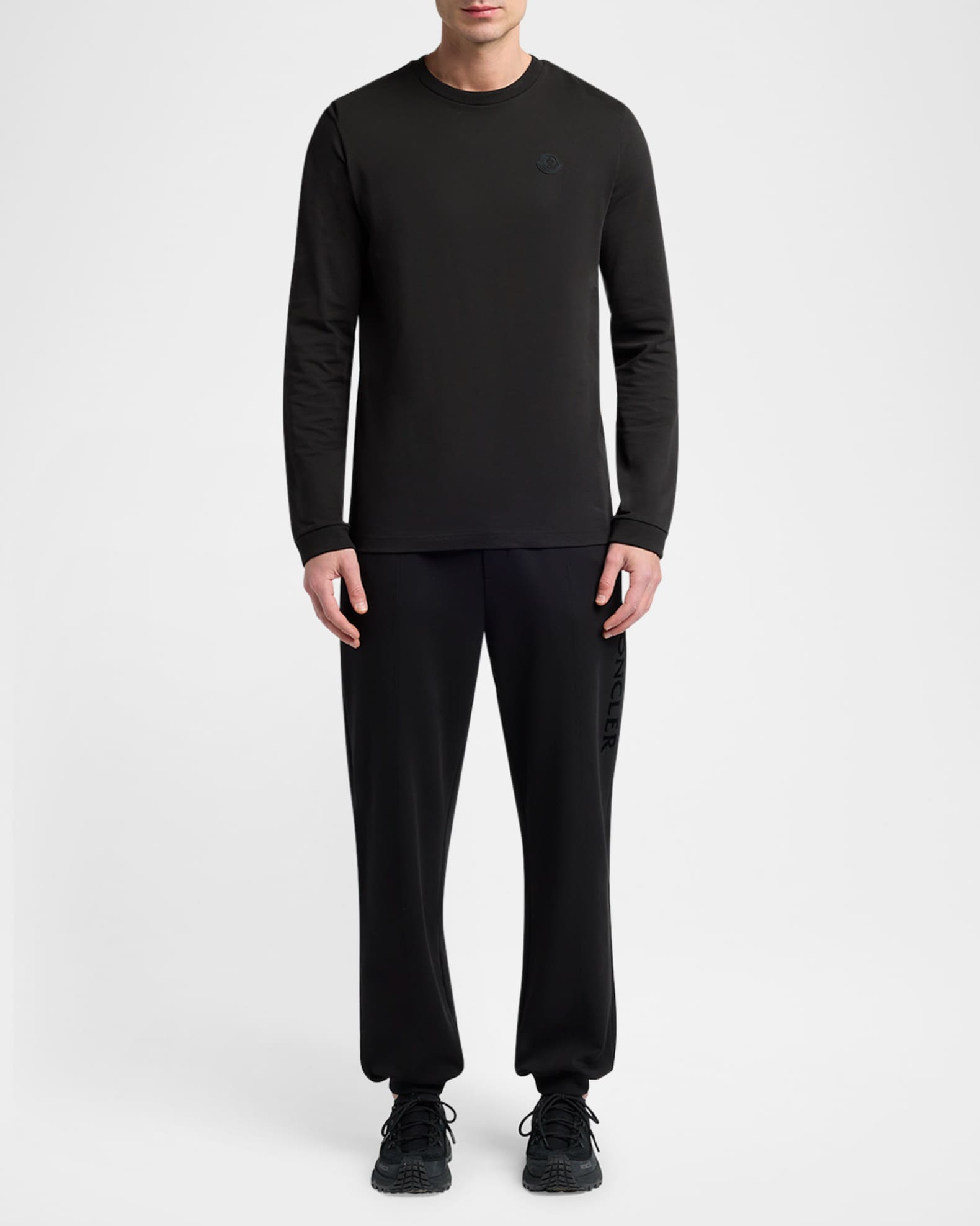 パンツ MONCLER x AWAKE Front Logo Sweat Pant Moncler Men's Fleece Logo Sweatpants | Neiman Marcus