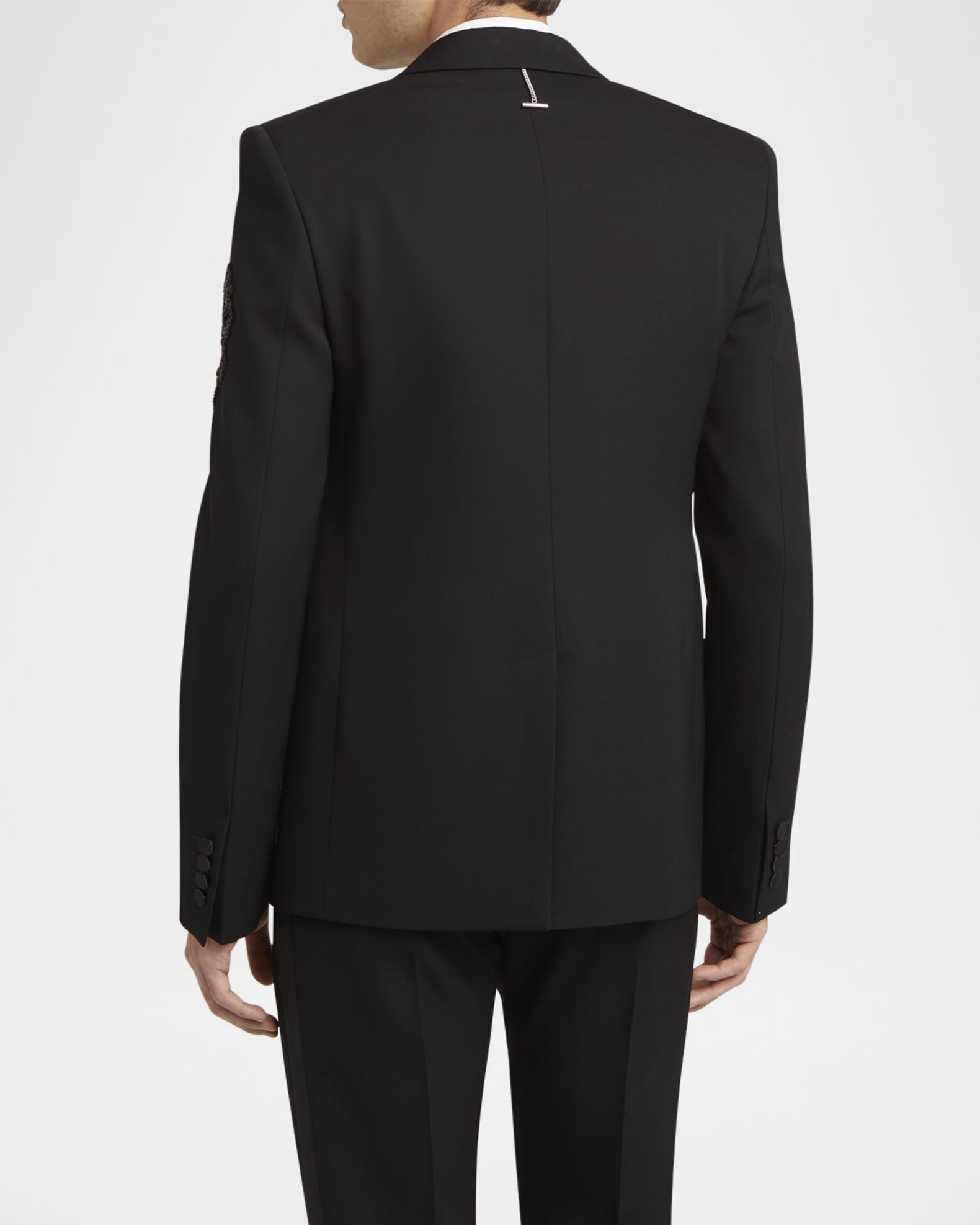 【送料&関税込】ChloAC Embellished Tuxedo Jacket Black Tuxedo With Embellished Jacket And Satin Lapel | KALKI