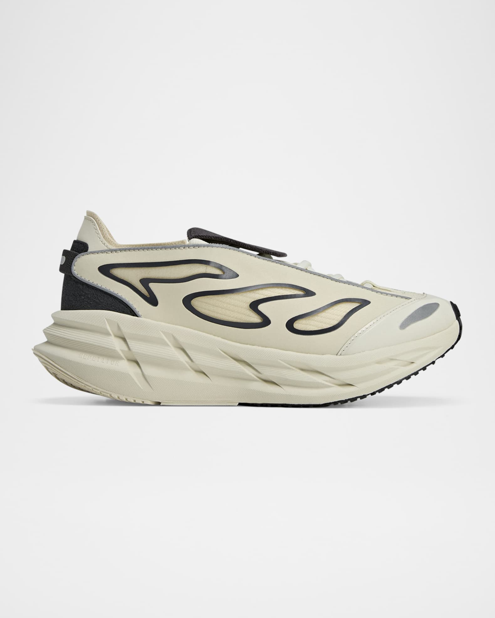 【未使用・超美品ーadidas・STELLA MCCARTNEY】 ADIDAS BY STELLA MCCARTNEY WOMEN'S EARTHLIGHT 2.0 LOW CARBON