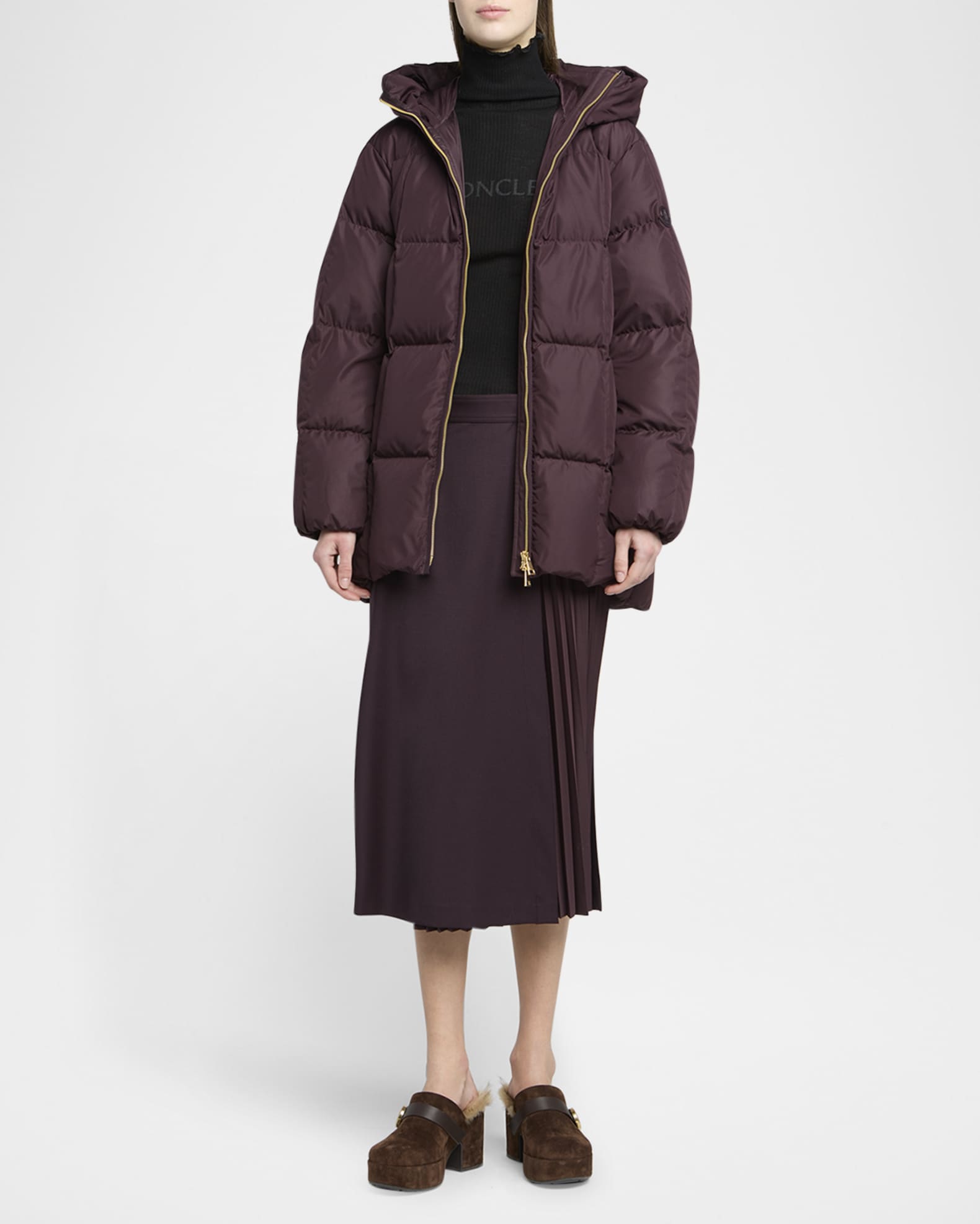 Darbon Oversized Hooded Down Jacket 1
