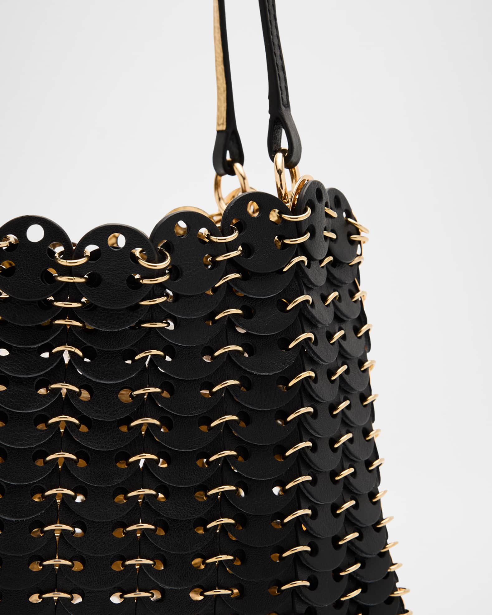 RABANNE ディスク スタッズ パーティー ショルダー バッグ 2025 Rabanne Sac a Main Reversible Disc Shoulder Bag | Neiman Marcus