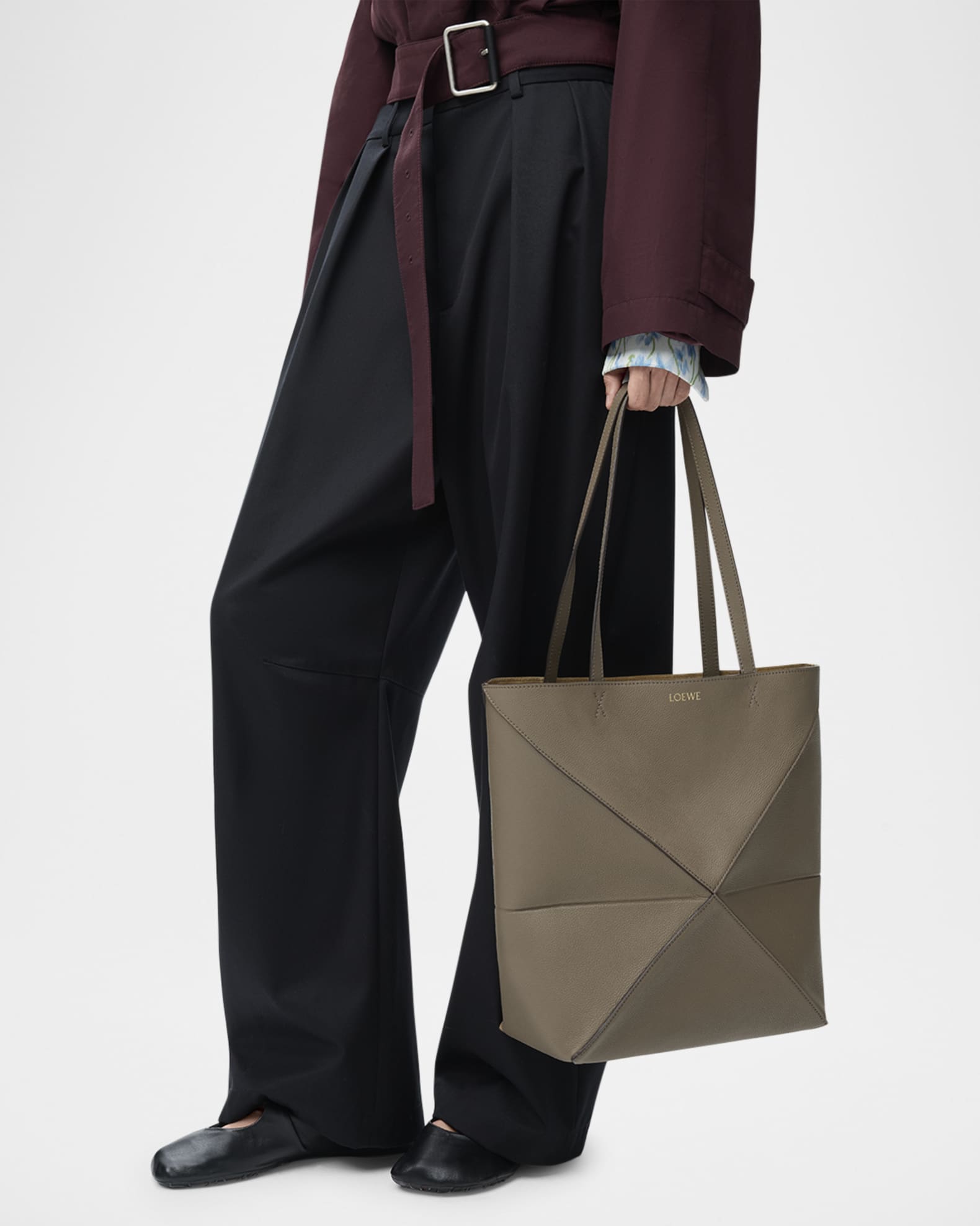 トートバッグ Loewe PUZZLE FOLD TOTE MEDIUM BAG LOEWE Puzzle Fold convertible medium leather tote | NET-A-PORTER