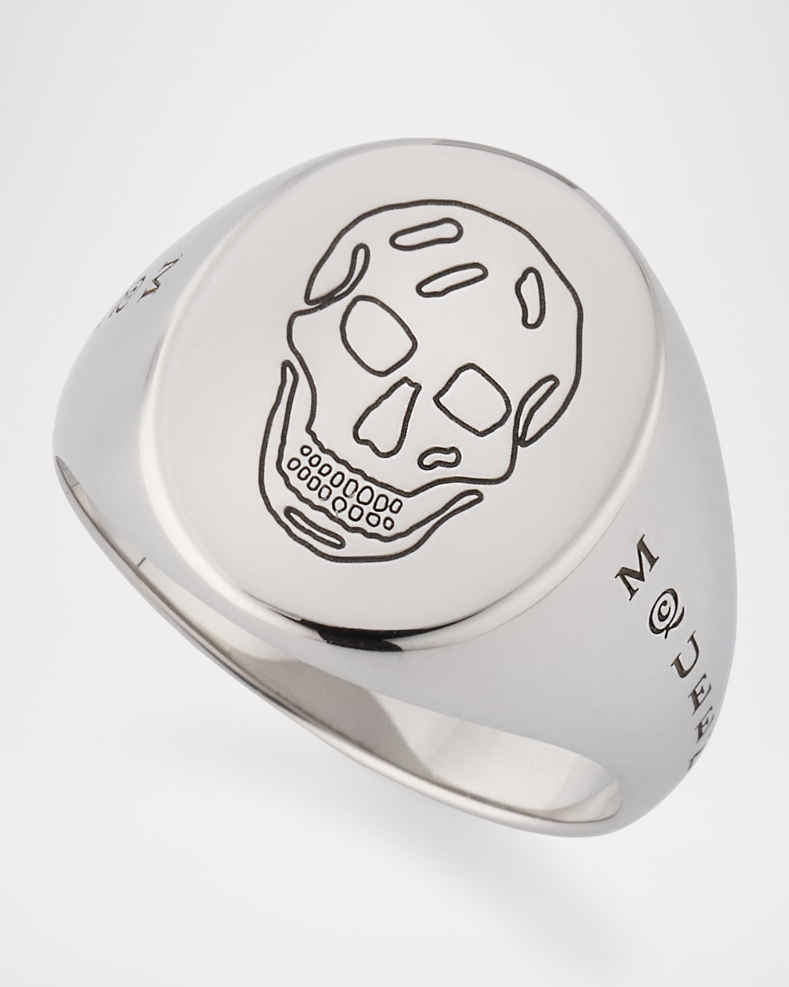 【関税込み】McQueen シルバー Skull リング McQueen Men's Skull Logo Signet Ring | Neiman Marcus