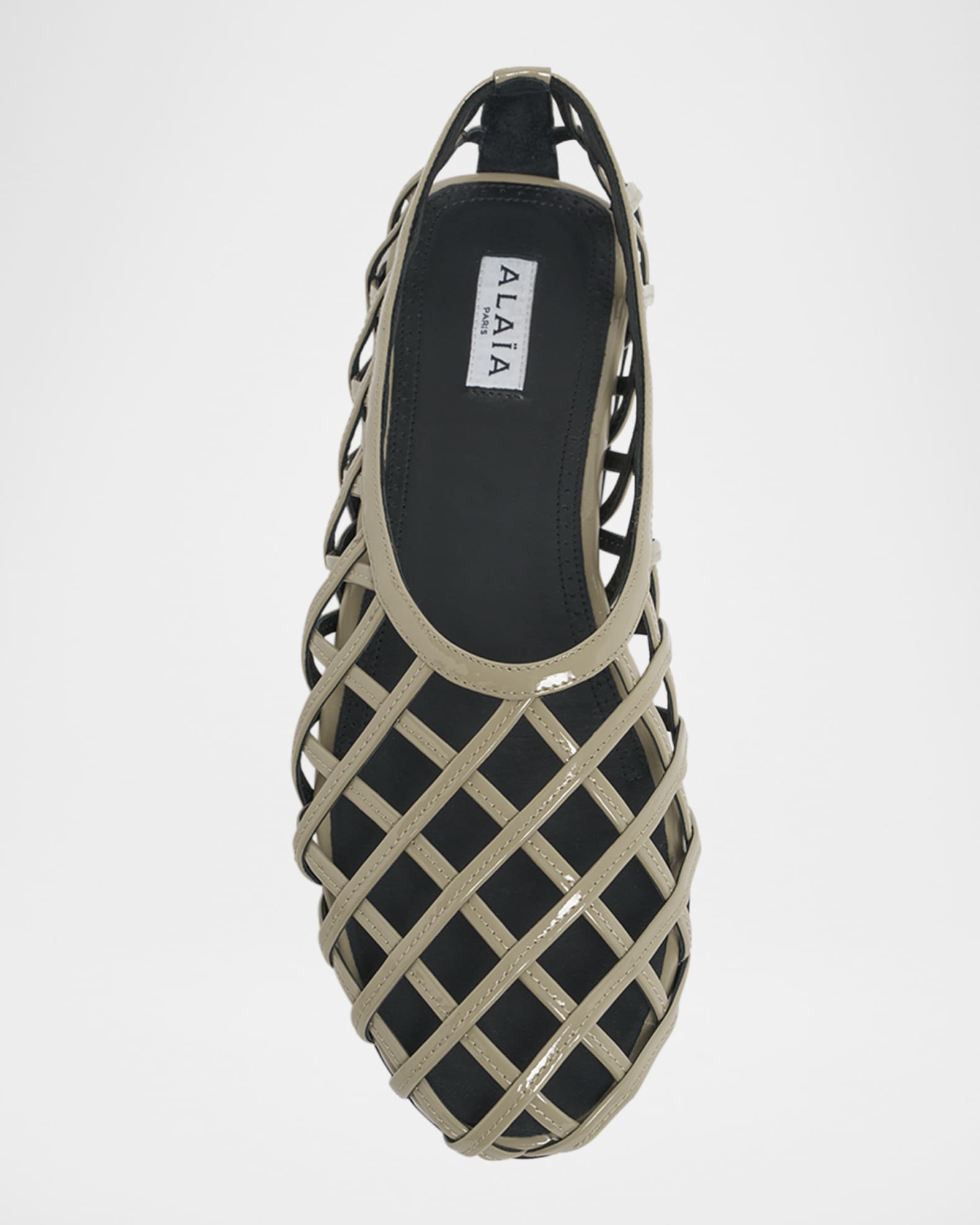 【ALAIA】\"Flat Cage\" バレエフラット ALAÏA BLACK CAGE BALLET FLATS IN PATENT CALFSKIN | ALAÏA CZ