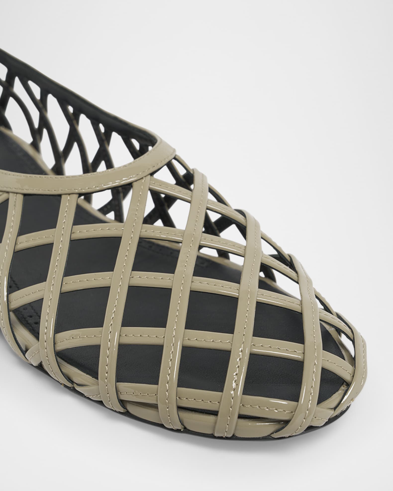 【ALAIA】\"Flat Cage\" バレエフラット ALAIA Cage Patent Leather Ballerina Flats | Neiman Marcus