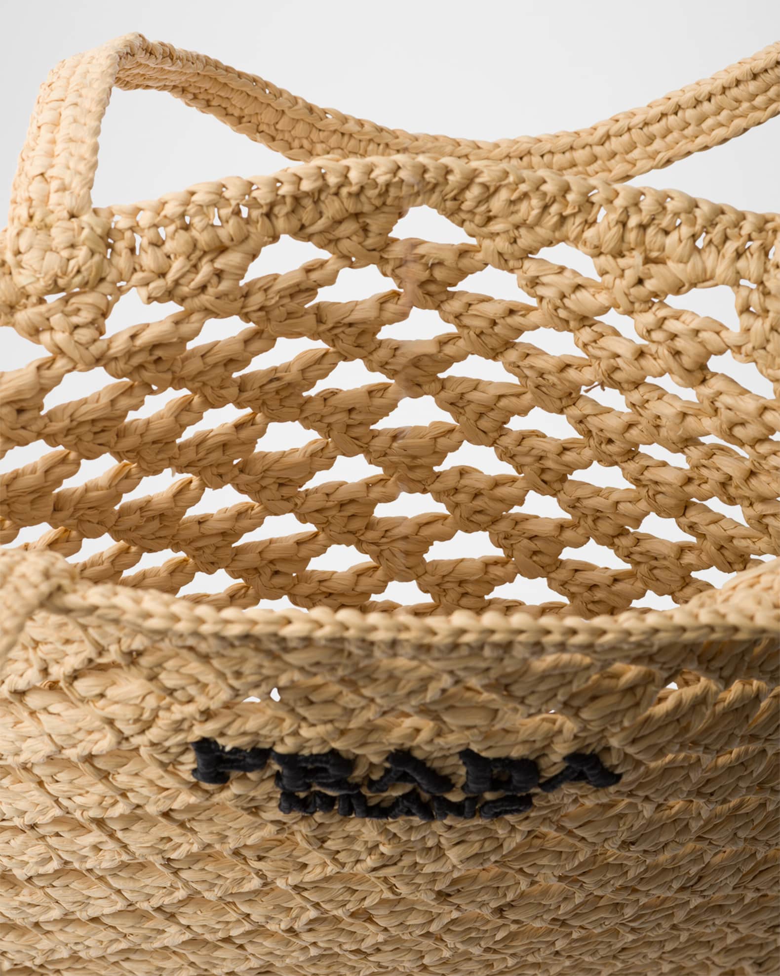 【PRADA】BIG SALE ★Crochet LOGO かぎ針編みトートバッグ Prada Logo Crochet Tote Bag | Neiman Marcus