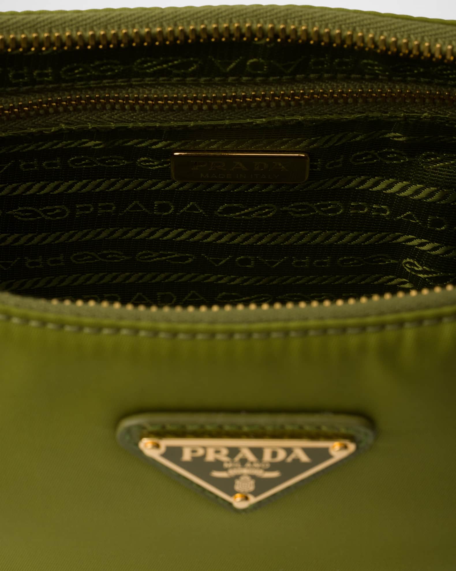 【日本入手困難】Prada Demi-lune Re-Nylon shoulder bag Black Prada Demi-lune Re-Nylon shoulder bag | PRADA