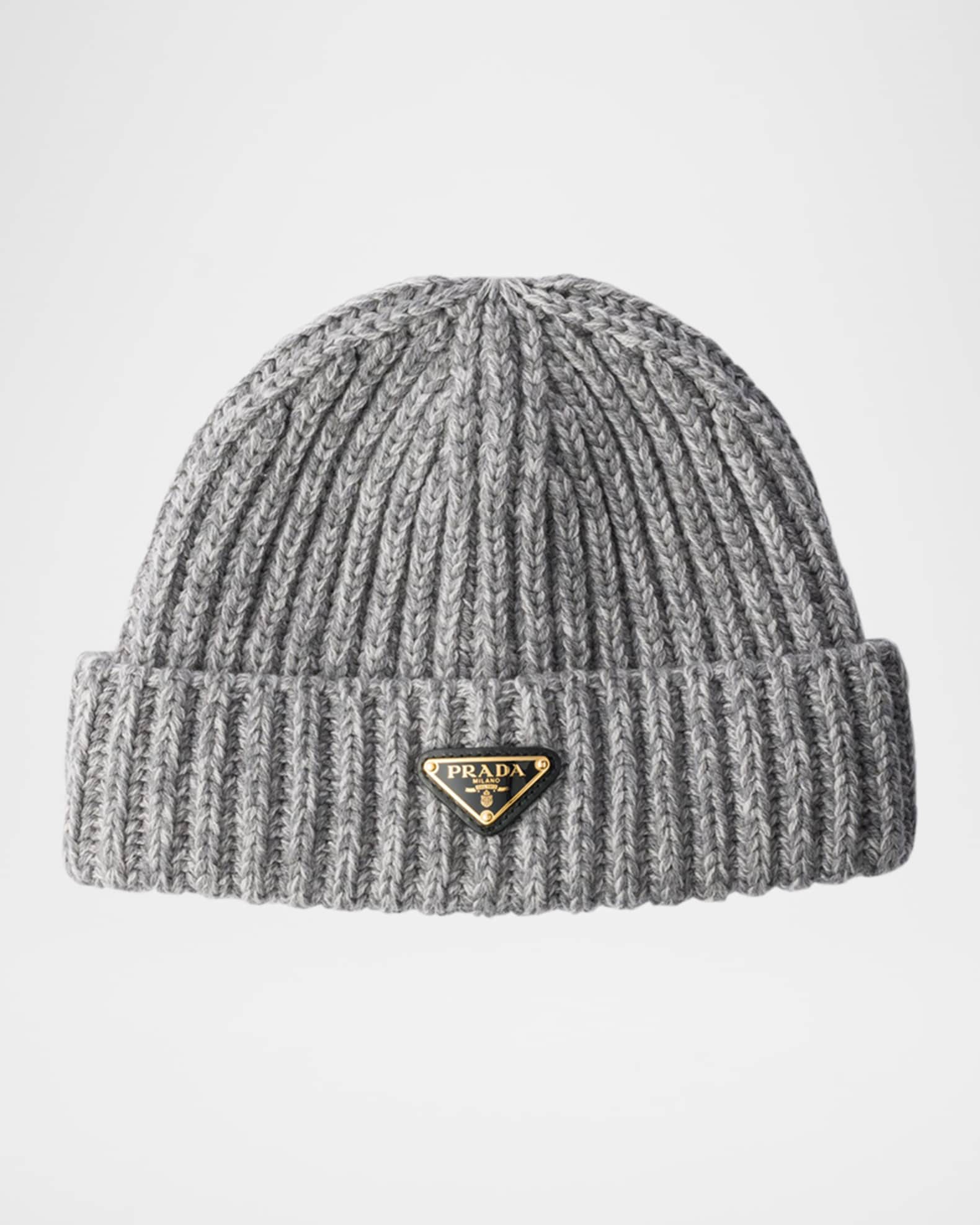 プラダ　ビーニー Prada triangle-logo Ribbed Beanie | Black | FARFETCH