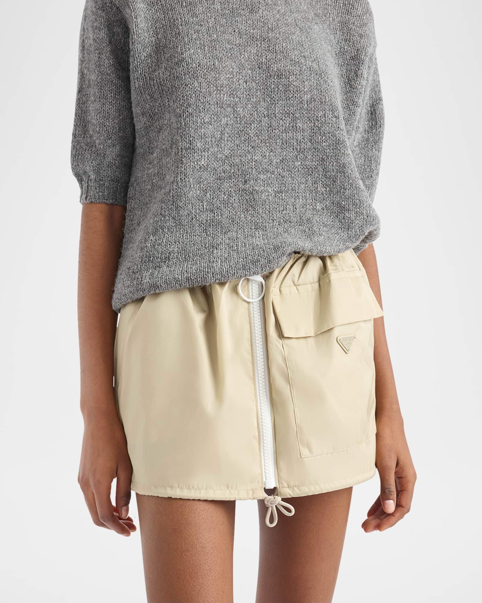 PRADA スカフスタイルフリンシミニスカト P113XES23213LP F0008 Prada Re-Nylon Drawstring Mini Skirt | Neiman Marcus