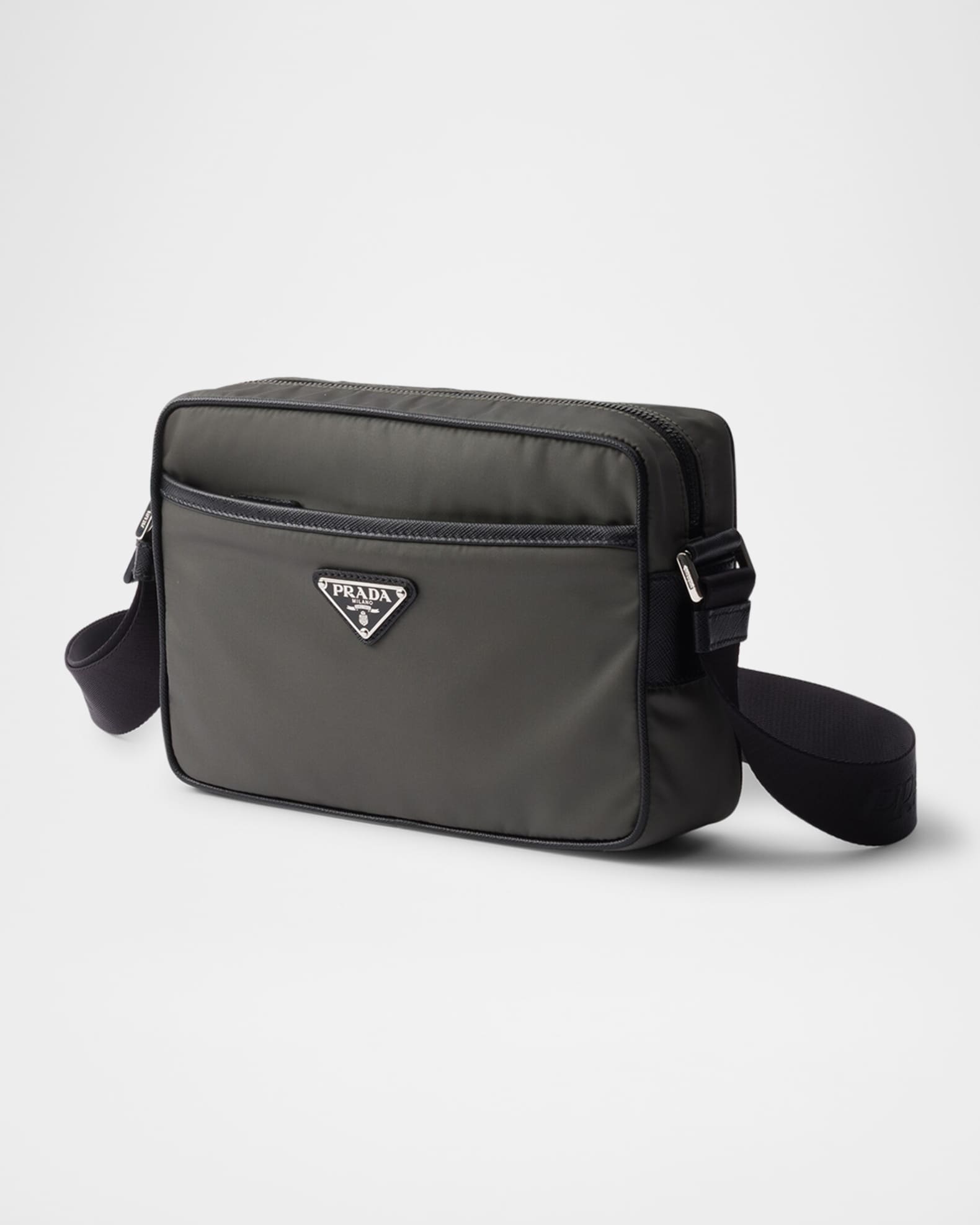 ショルダーバッグ Prada Re-Nylon And Saffiano Leather Shoulder Bag 0400021578056_BLACK?wid=600&