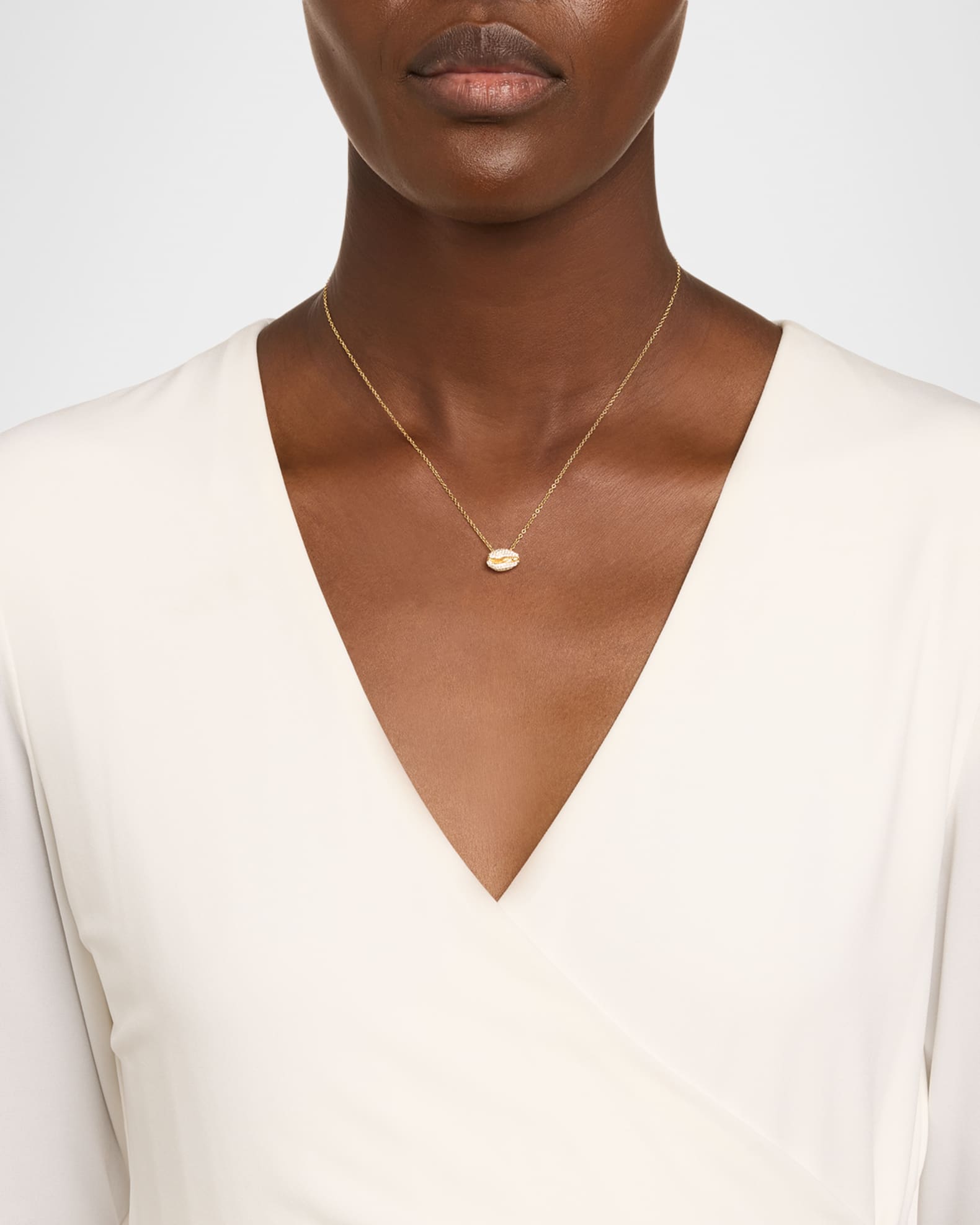 18K Le Cauri Petite Pave Diamond Necklace 1