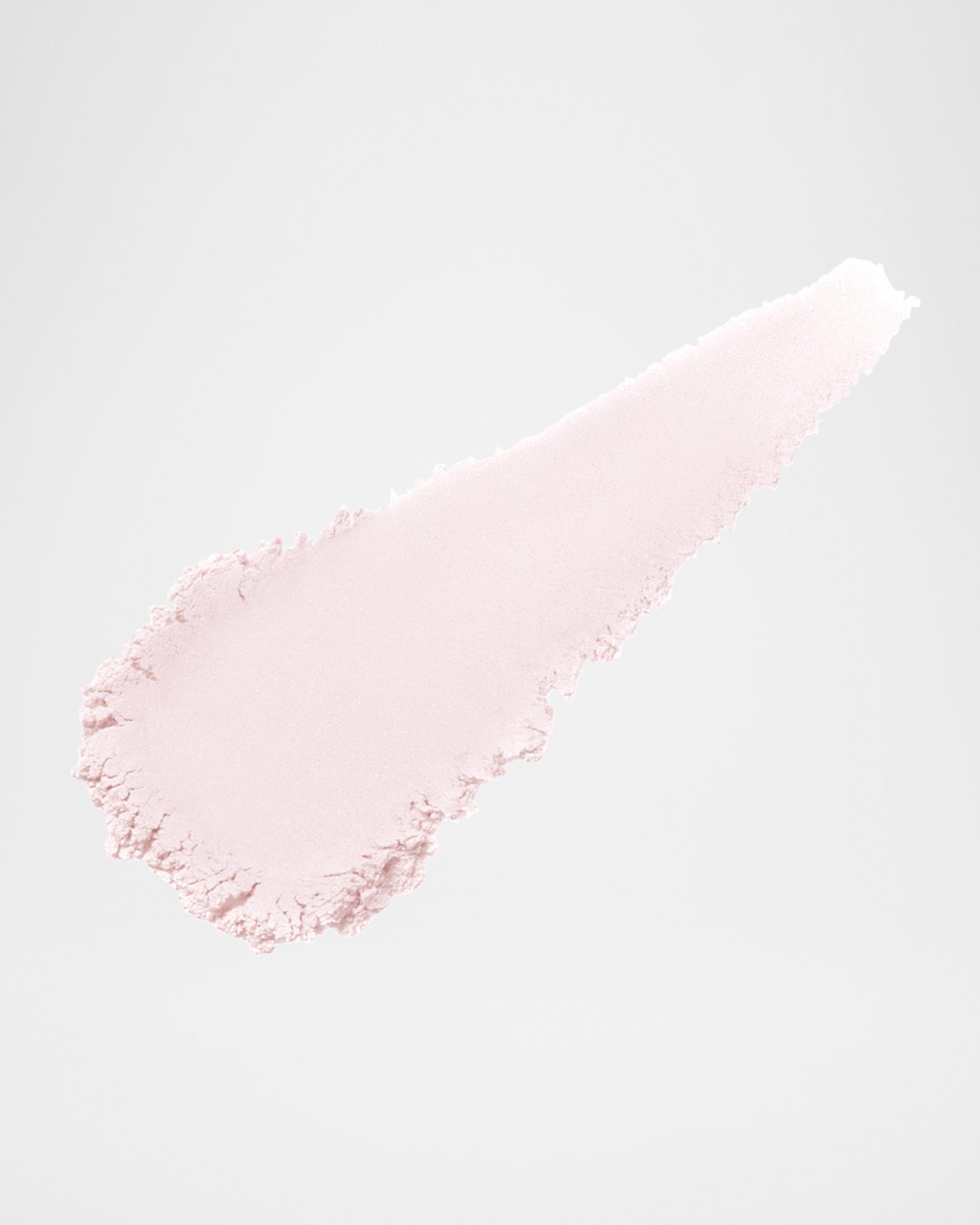 Cle de Peau Beaute Translucent Loose Powder | Neiman Marcus