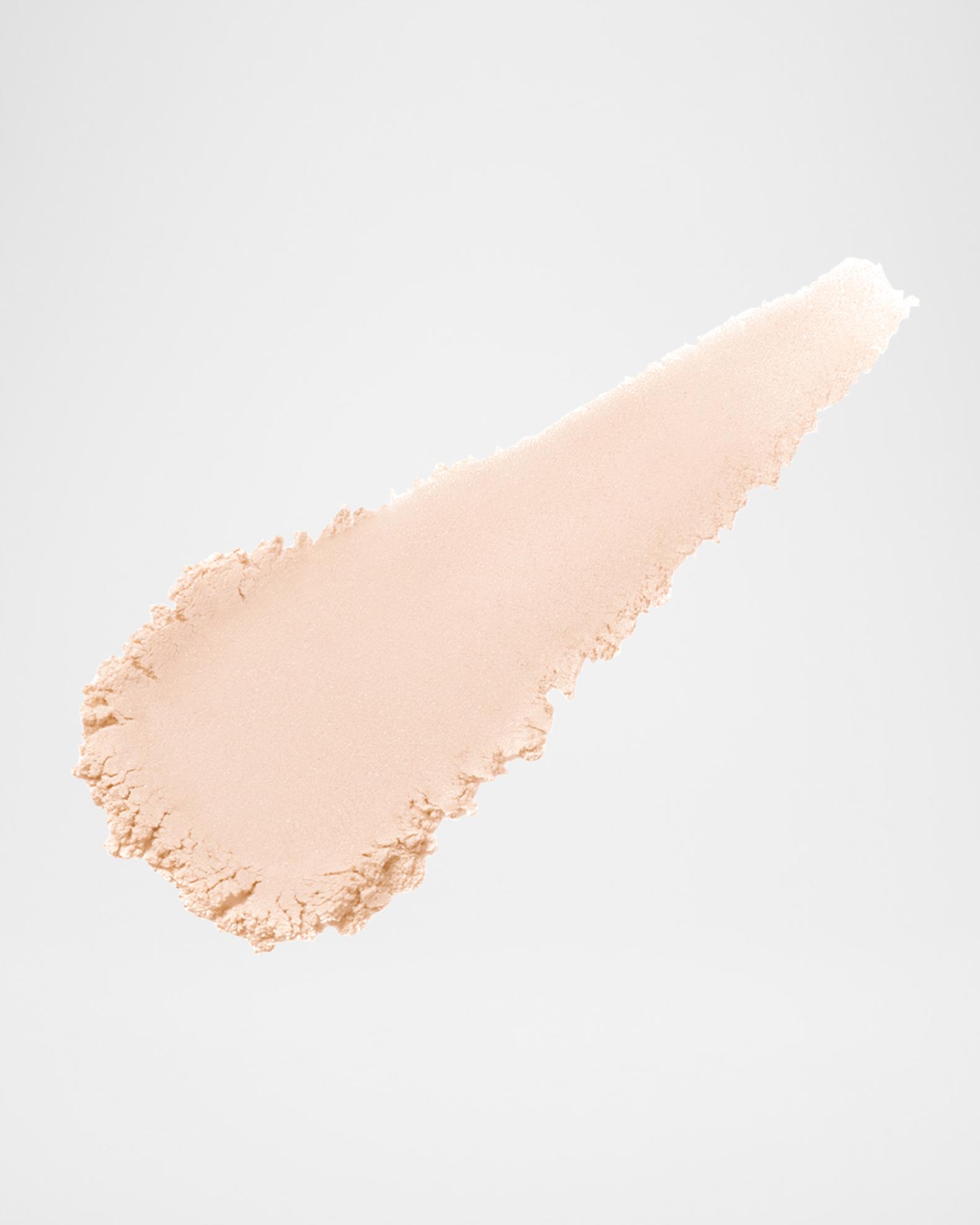 Cle de Peau Beaute Translucent Loose Powder Refill | Neiman Marcus