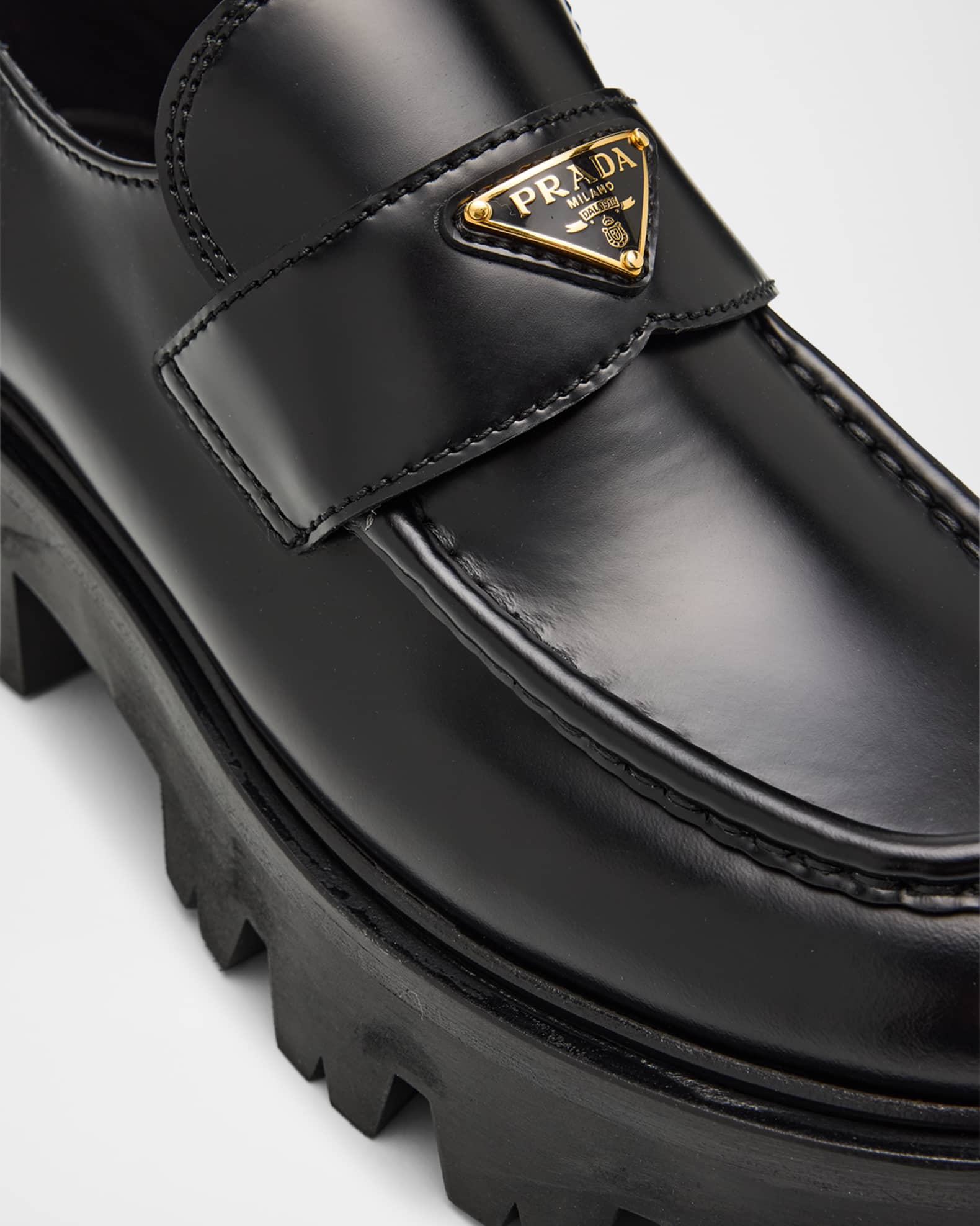 PRADA ブラック ローファー プラットフォーム Prada Platform Leather Triangle Logo Loafers | Neiman Marcus