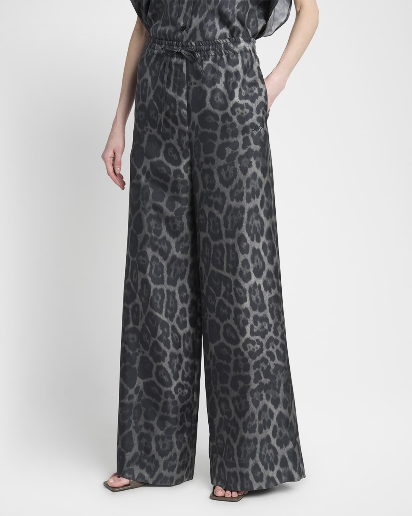 パンツ Stella McCartney Wool black Wide Pant Stella McCartney Star Embellished Cutout Slim-Leg Pants