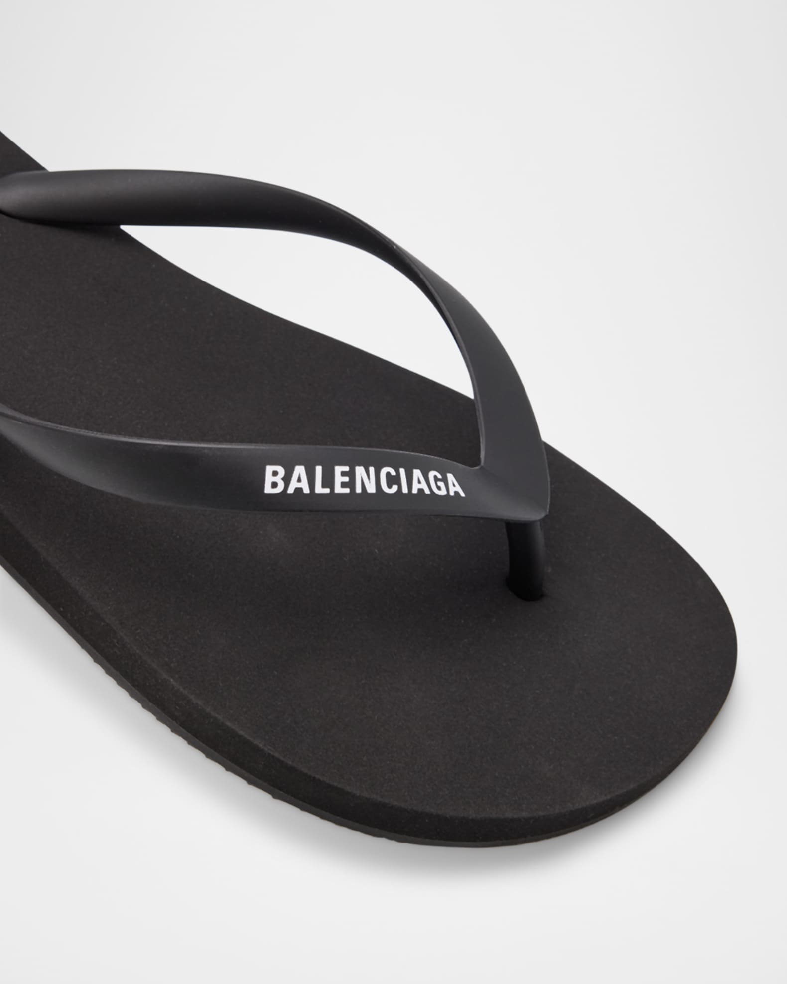BALENCIAGA City 50mm Thong in Black トング サンダル City 50 studded leather thong sandals in black - Balenciaga