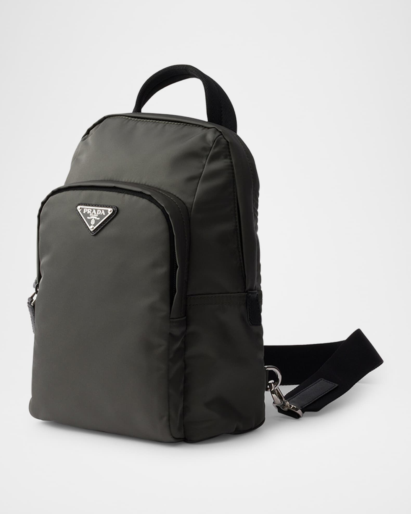 D*K様 PRADA リュック Prada Men's Re-Nylon and Saffiano Leather Backpack | Neiman Marcus