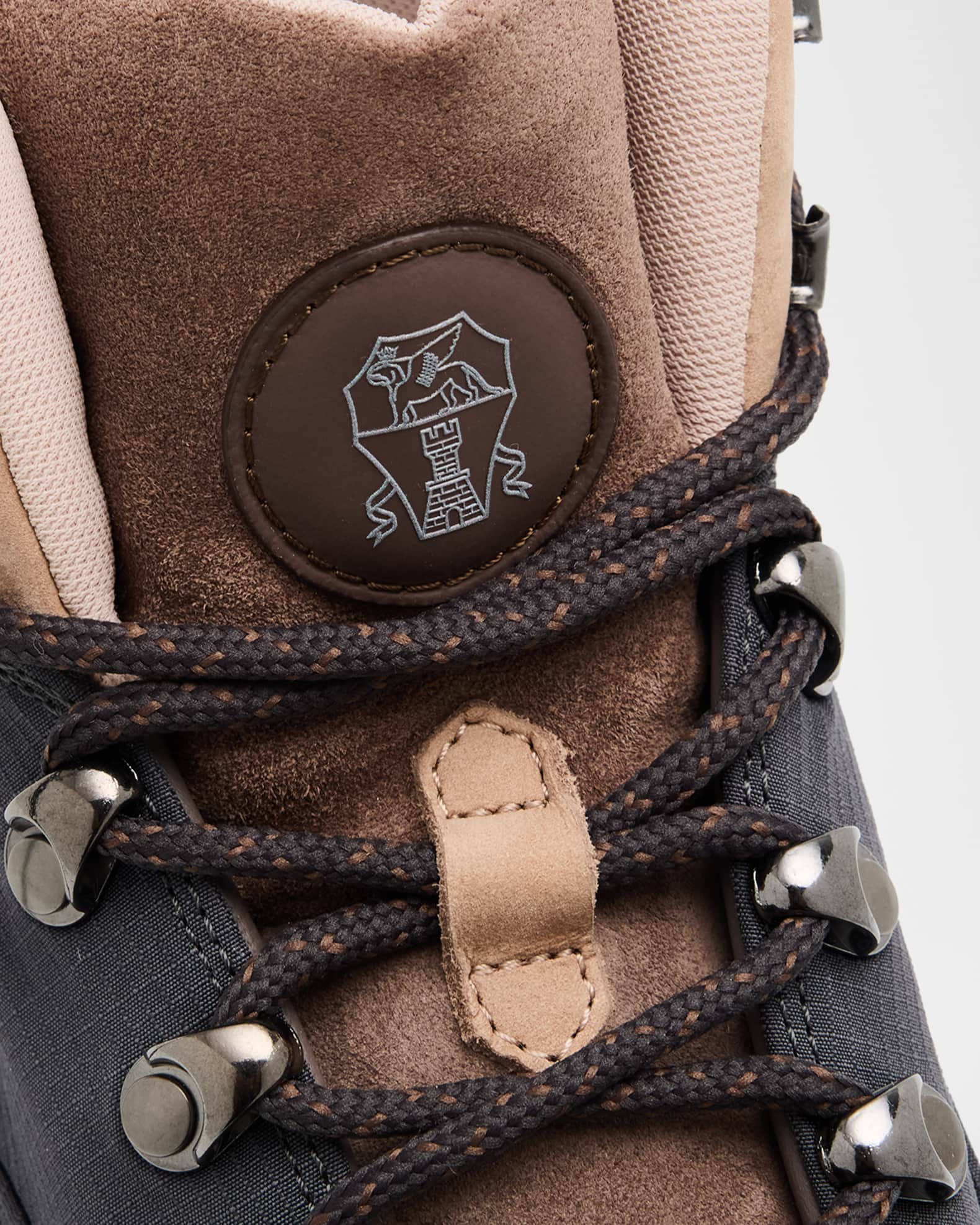 Brunello Cucinelli レザーブーツ Calfskin boots for Man in Navy Blue | Brunello Cucinelli