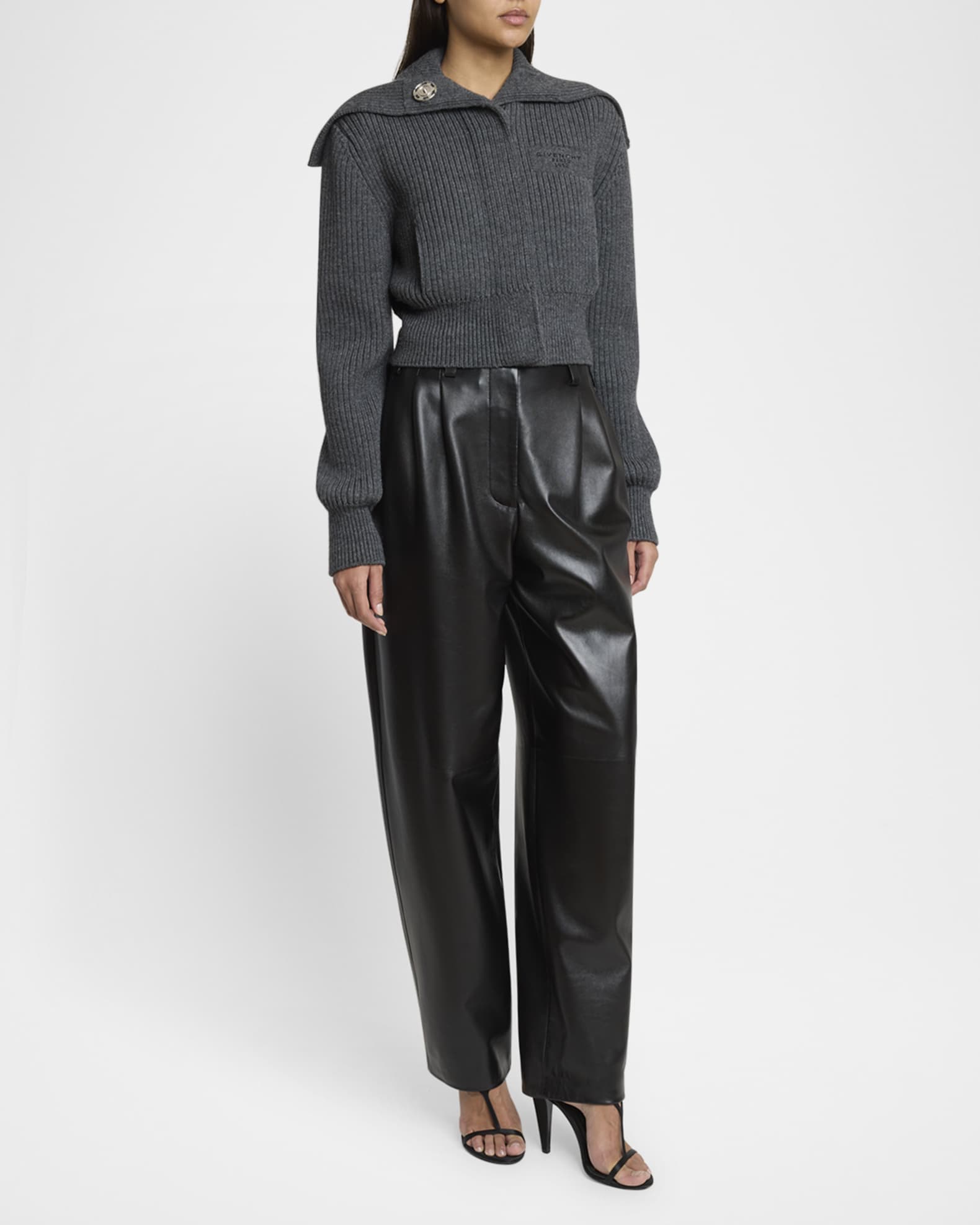 hope GIVENCHY アンサンブル ニット 🆕️ Authentic GIVENCHY Black COBRA Snake CHEST APPLIQUE 100% WOOL