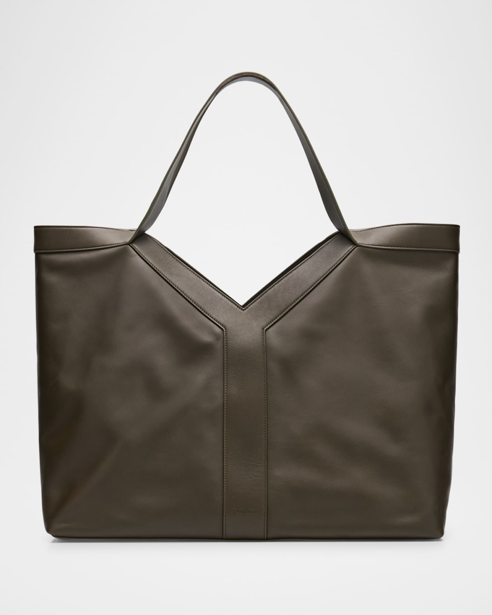 SAINT LAURENT ブラックレザーバッグ Saint Laurent Men's Y Large Leather Tote Bag | Neiman Marcus