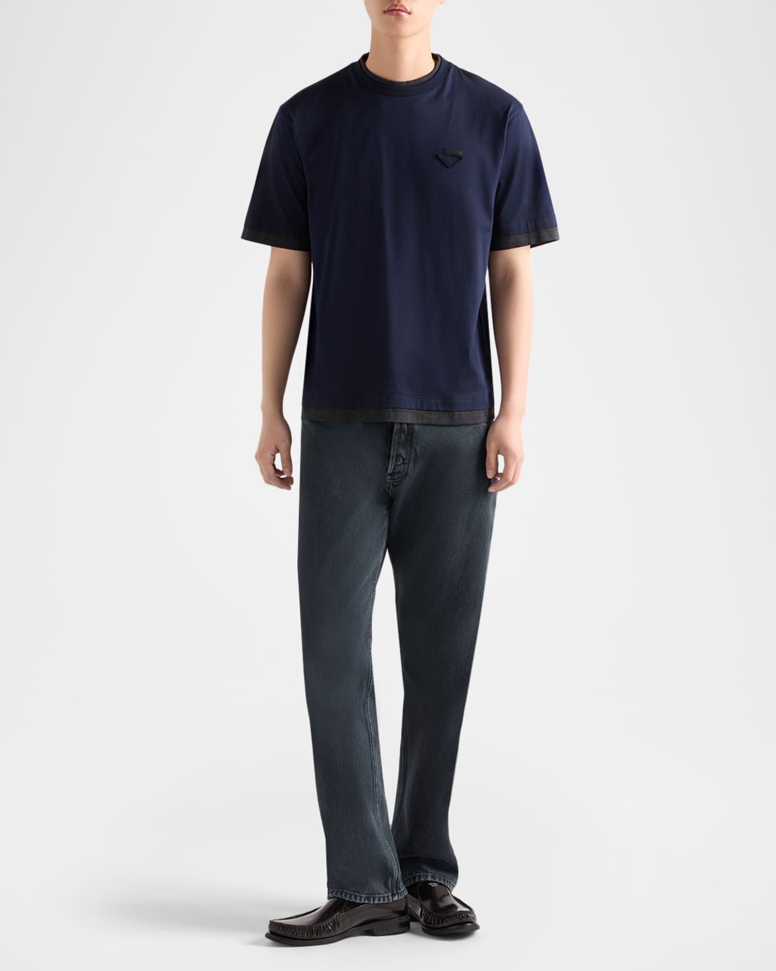 プラダ　Ｔシャツ 国内発送☆PRADA】刺繍入り インターロック Tシャツ (PRADA/Tシャツ